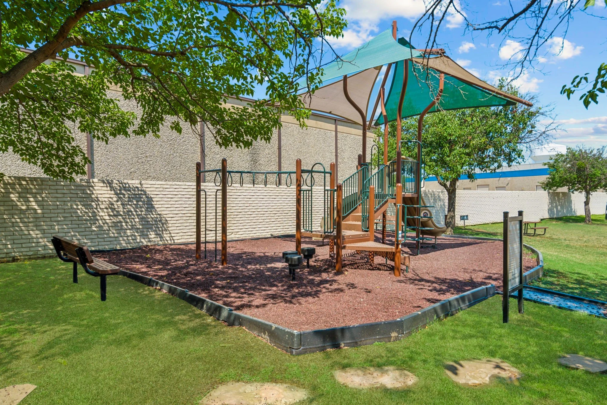 28-web-or-mls-1290 Hidden Ridge-28.jpg