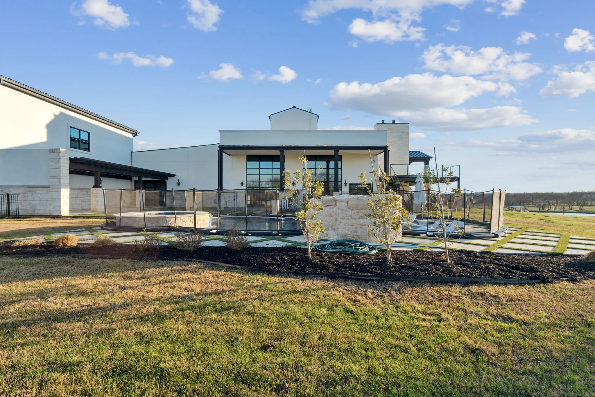 56-web-or-mls-5950 Western Star Dr 56.jpg