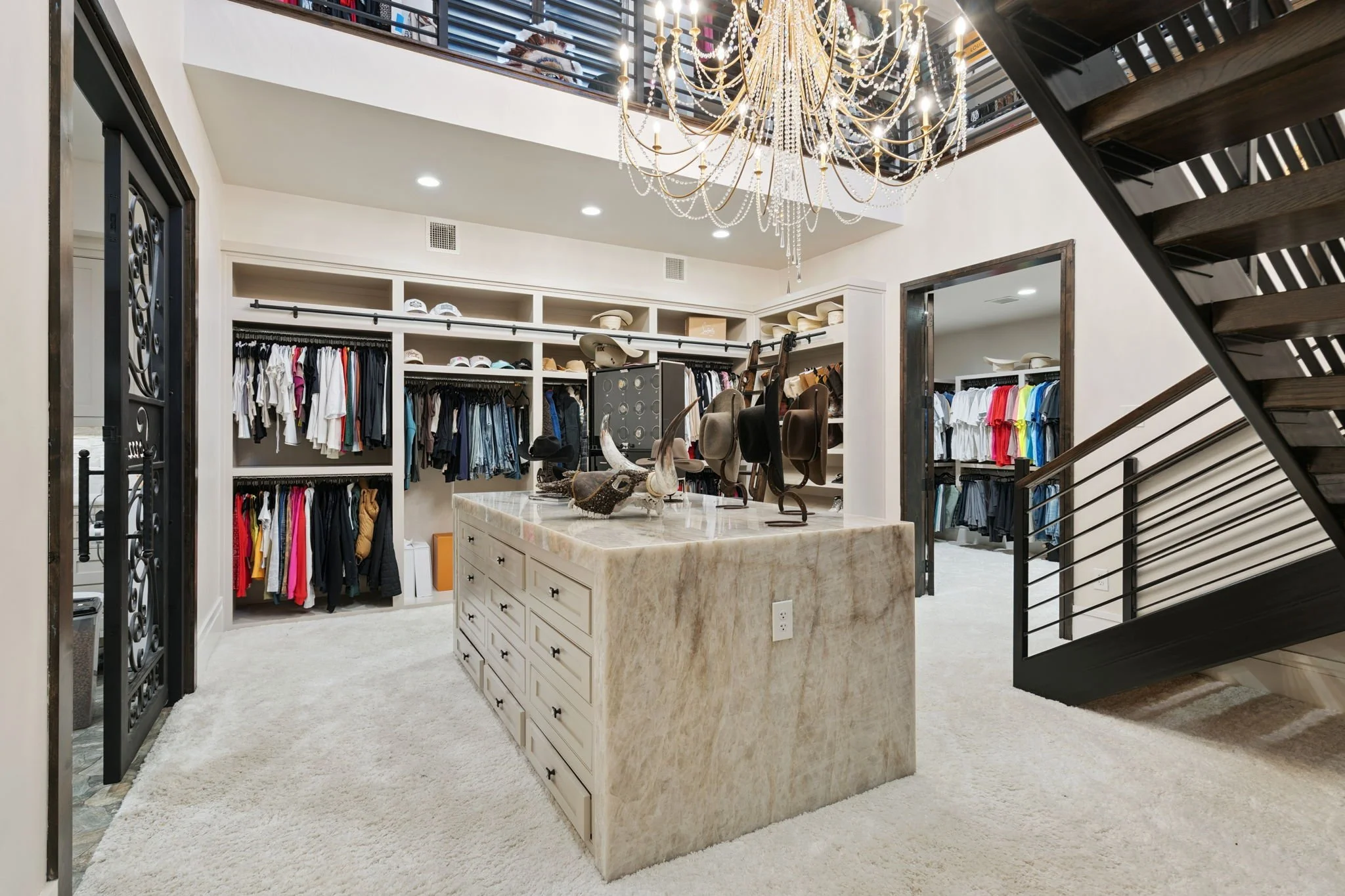 29-web-or-mls-5950 Western Star Dr 29.jpg