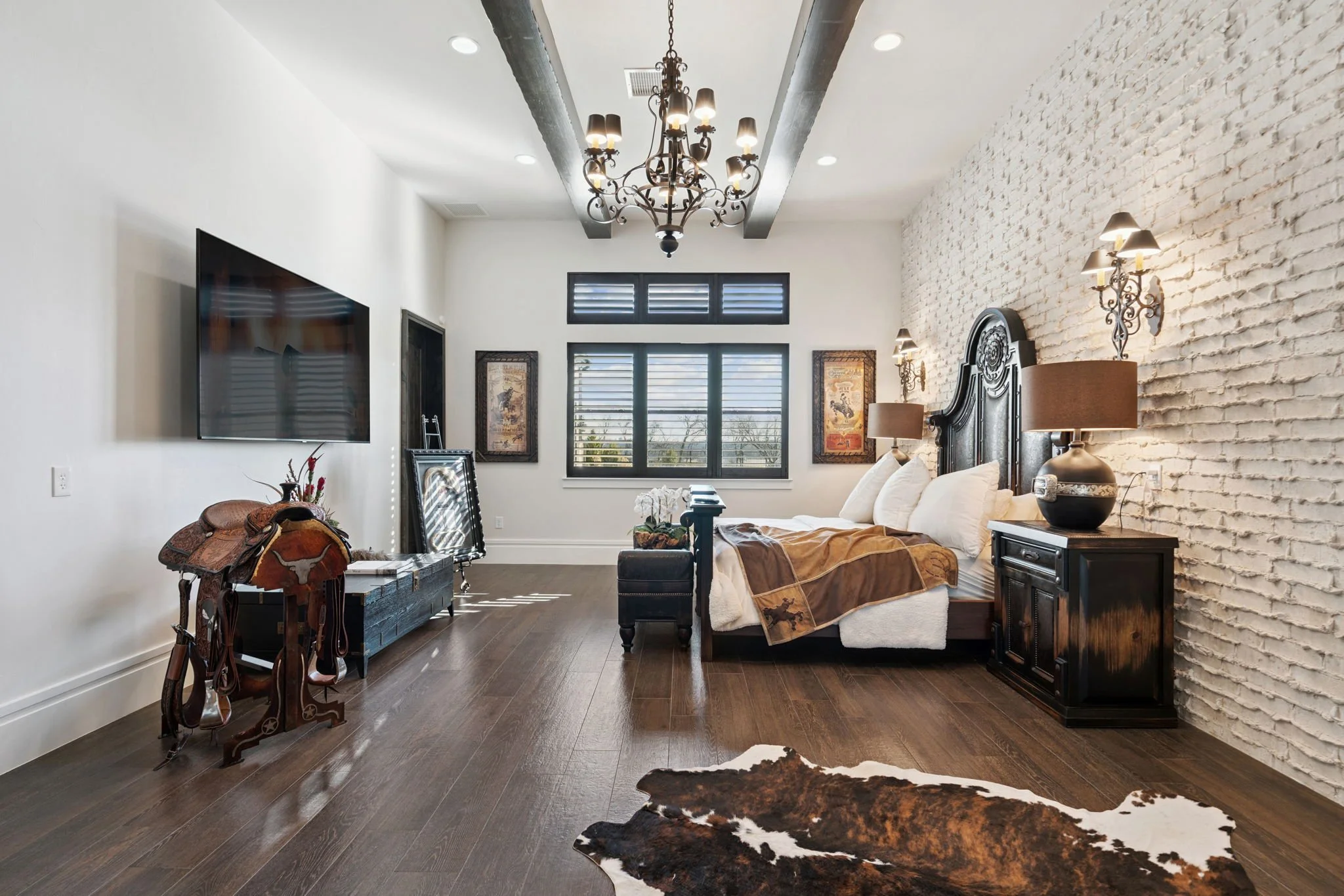 40-web-or-mls-5950 Western Star Dr 40.jpg