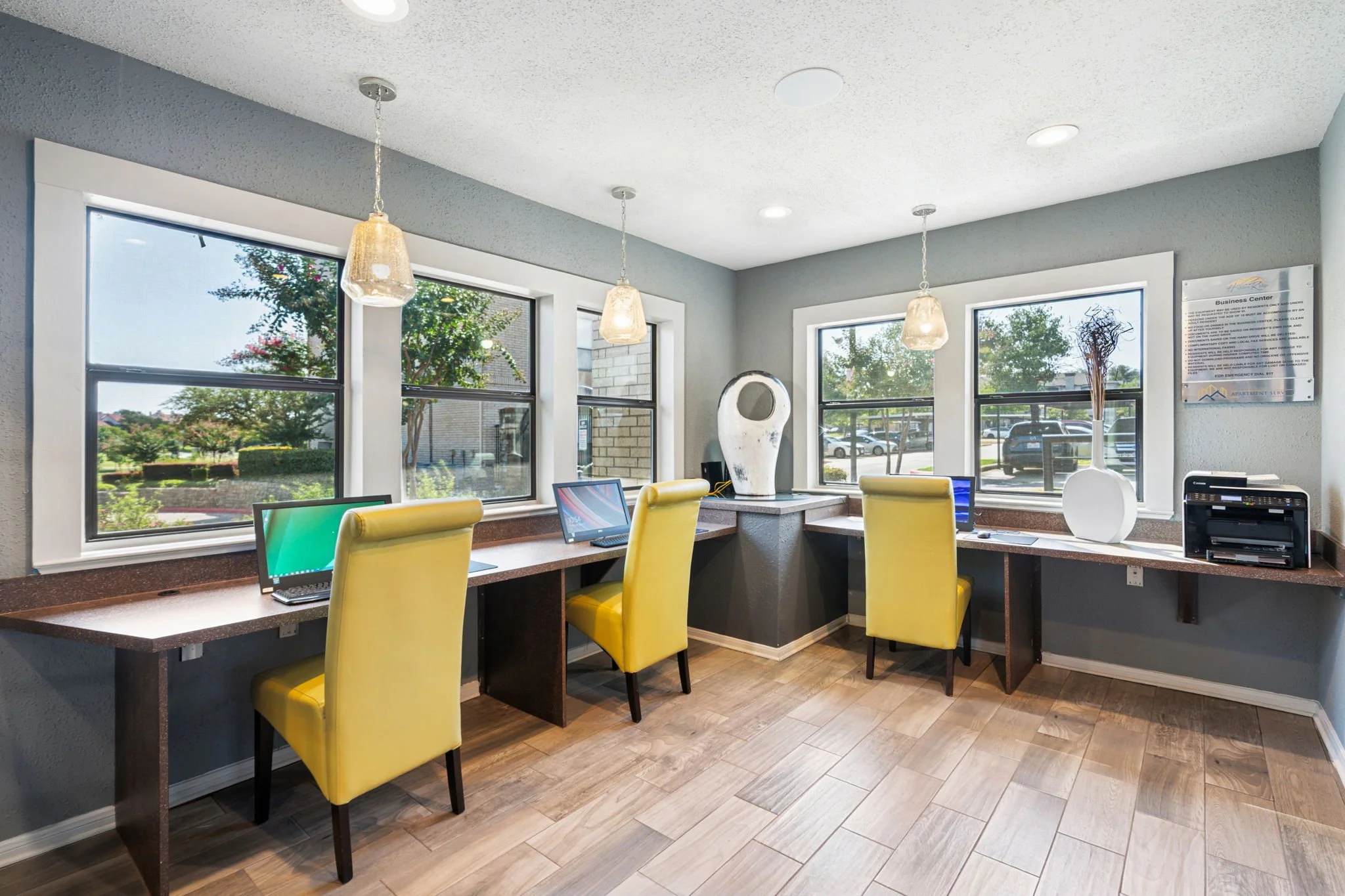 8-web-or-mls-1290 Hidden Ridge-8.jpg