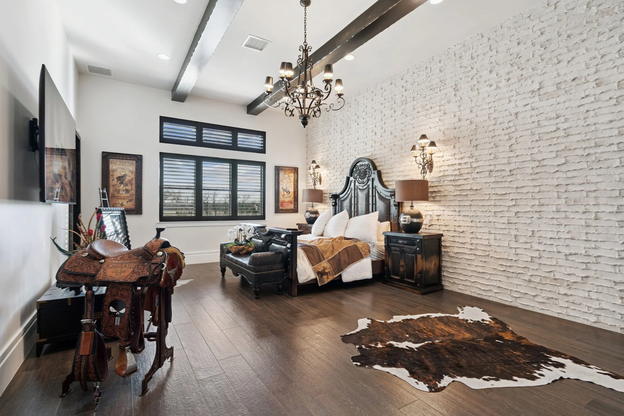 38-web-or-mls-5950 Western Star Dr 38.jpg