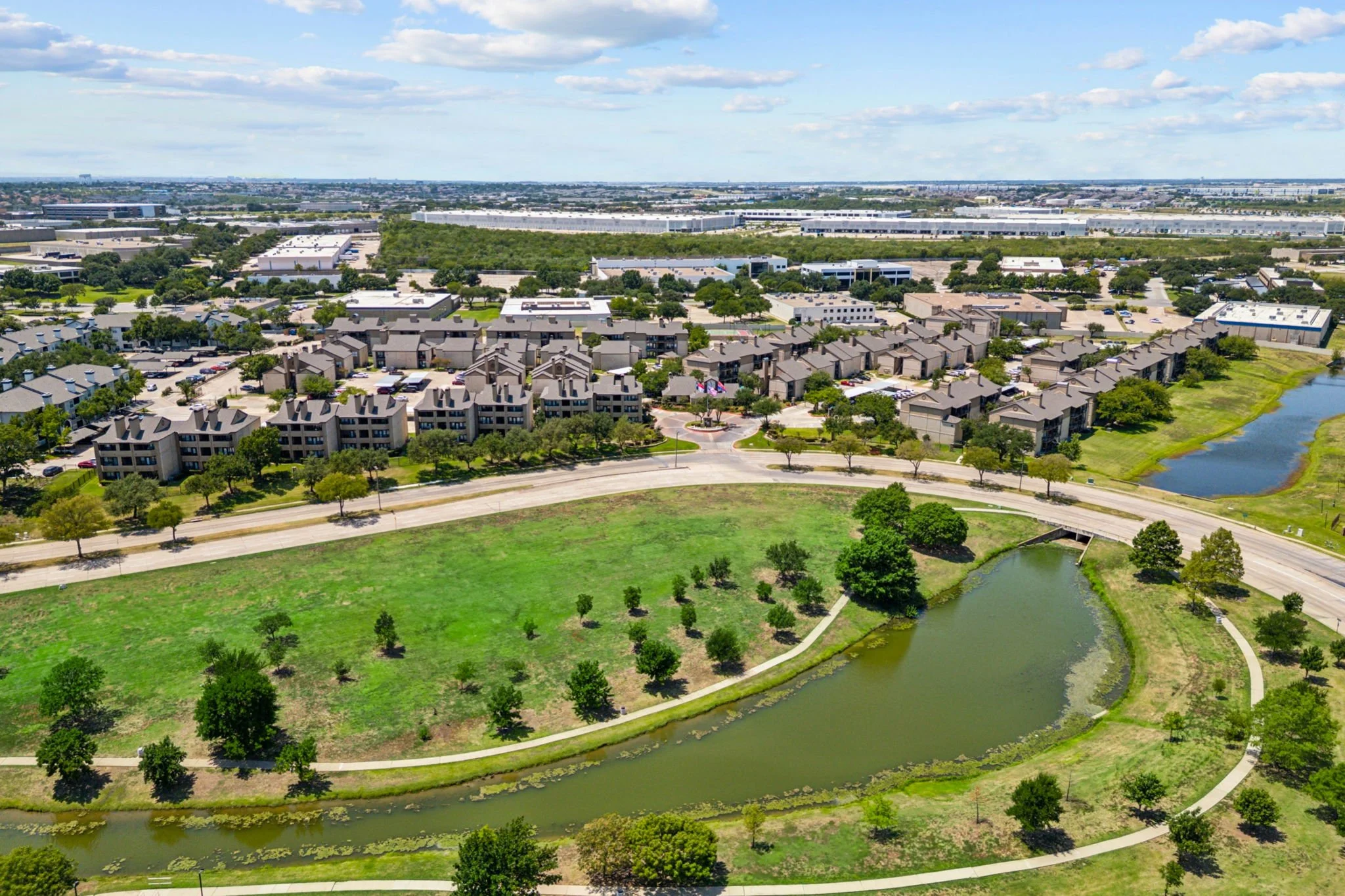 37-web-or-mls-1290 Hidden Ridge-37.jpg