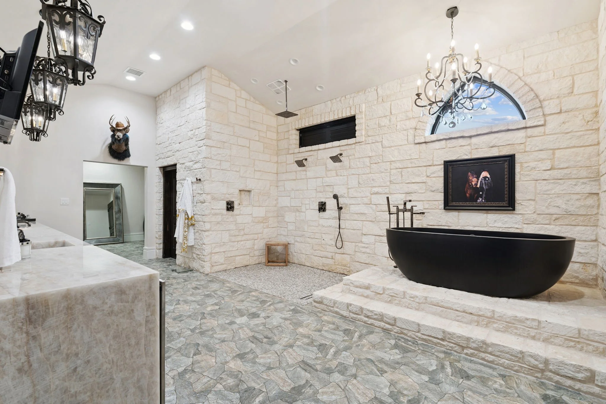 26-web-or-mls-5950 Western Star Dr 26.jpg