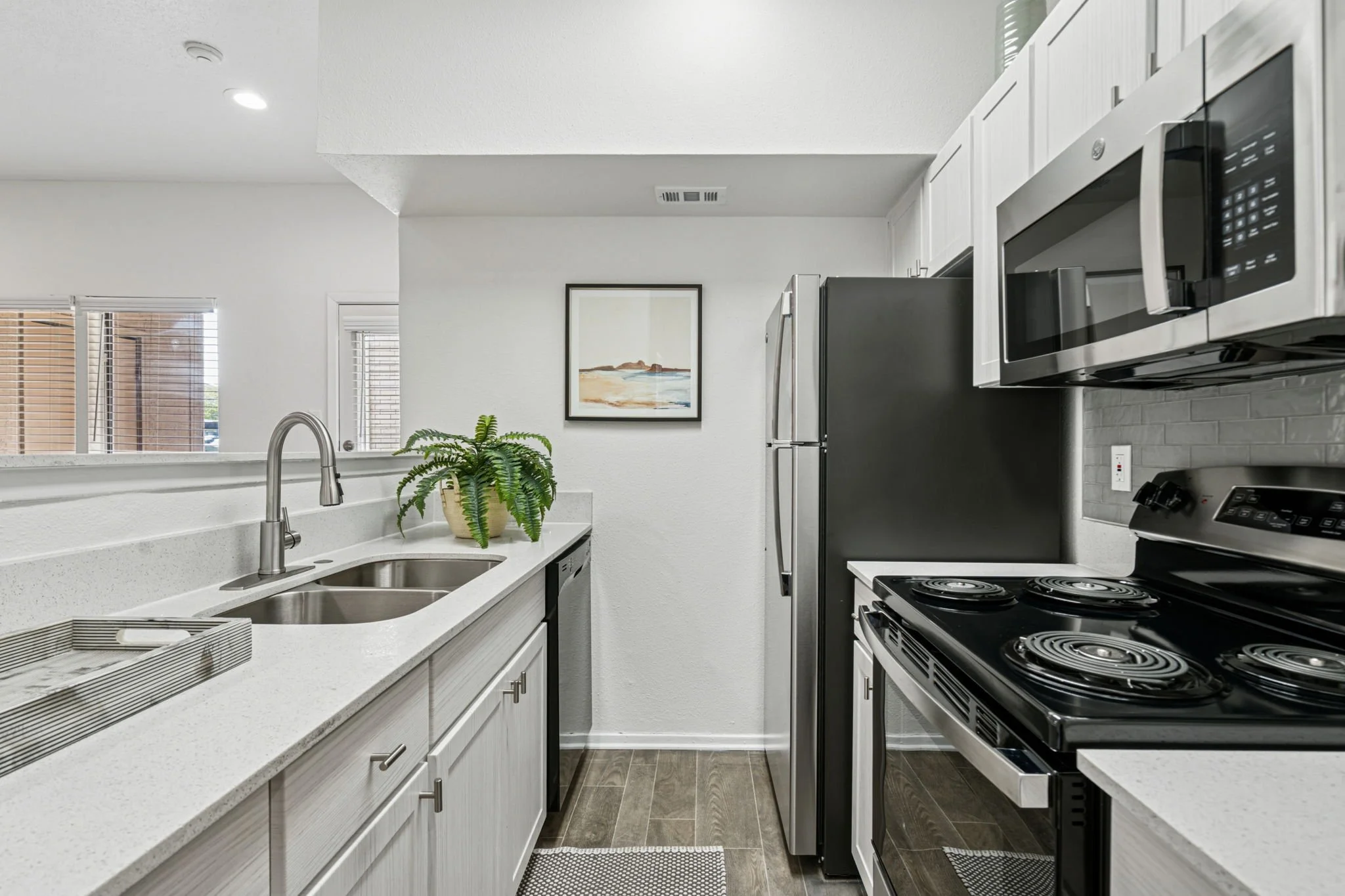 48-web-or-mls-1290 Hidden Ridge-48.jpg