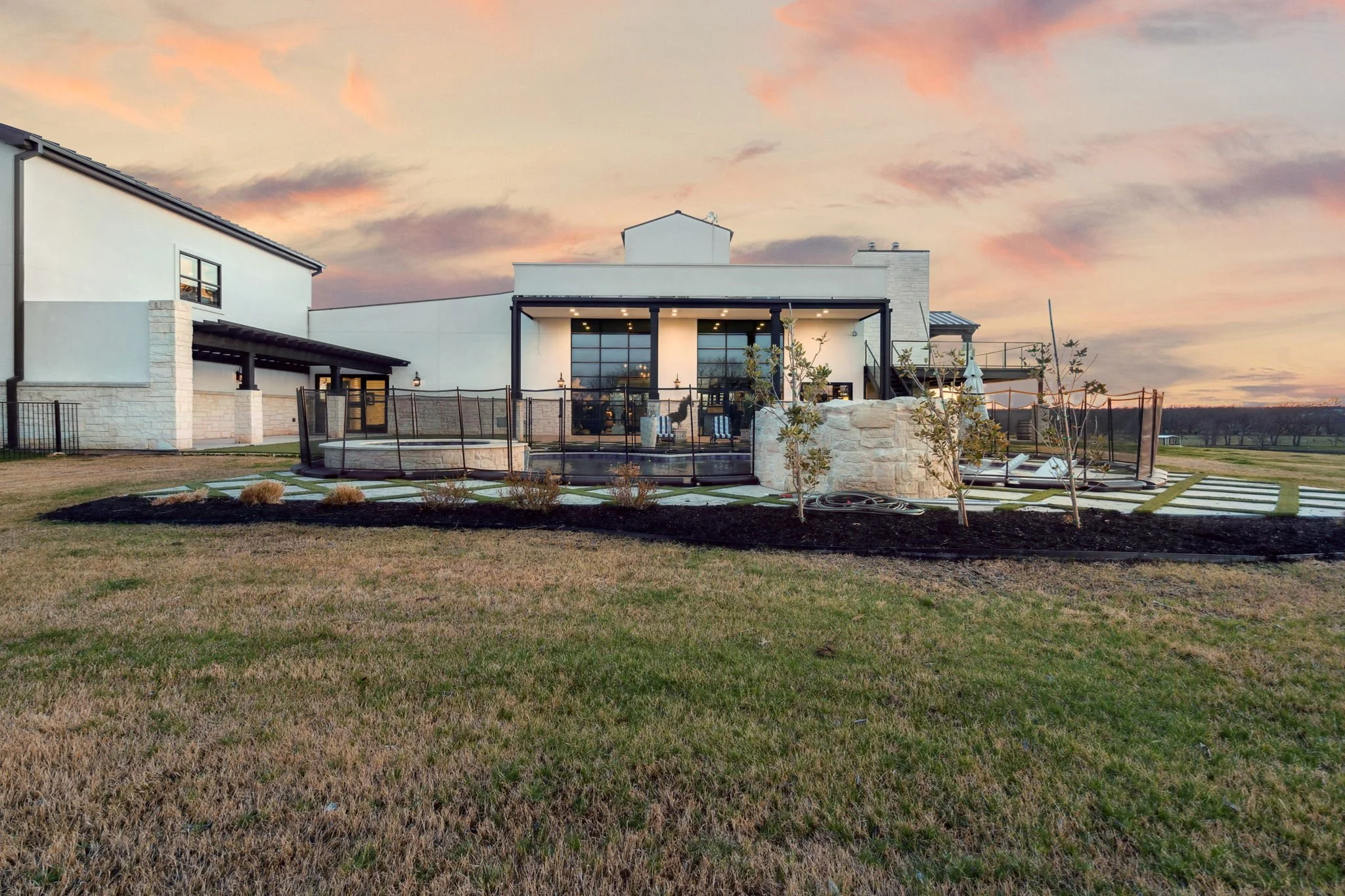 69-web-or-mls-5950 Western Star Dr 69.jpg