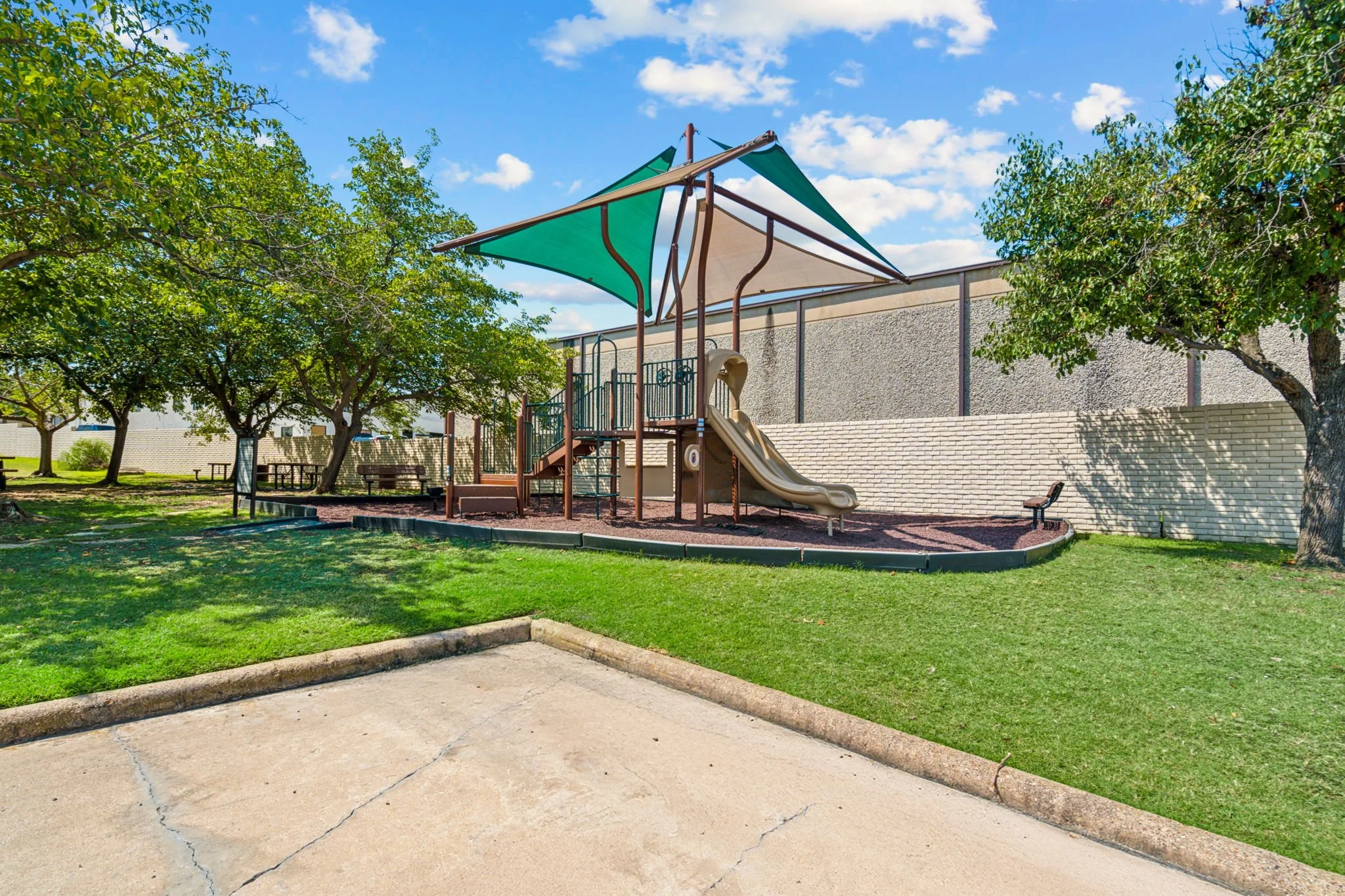 27-web-or-mls-1290 Hidden Ridge-27.jpg