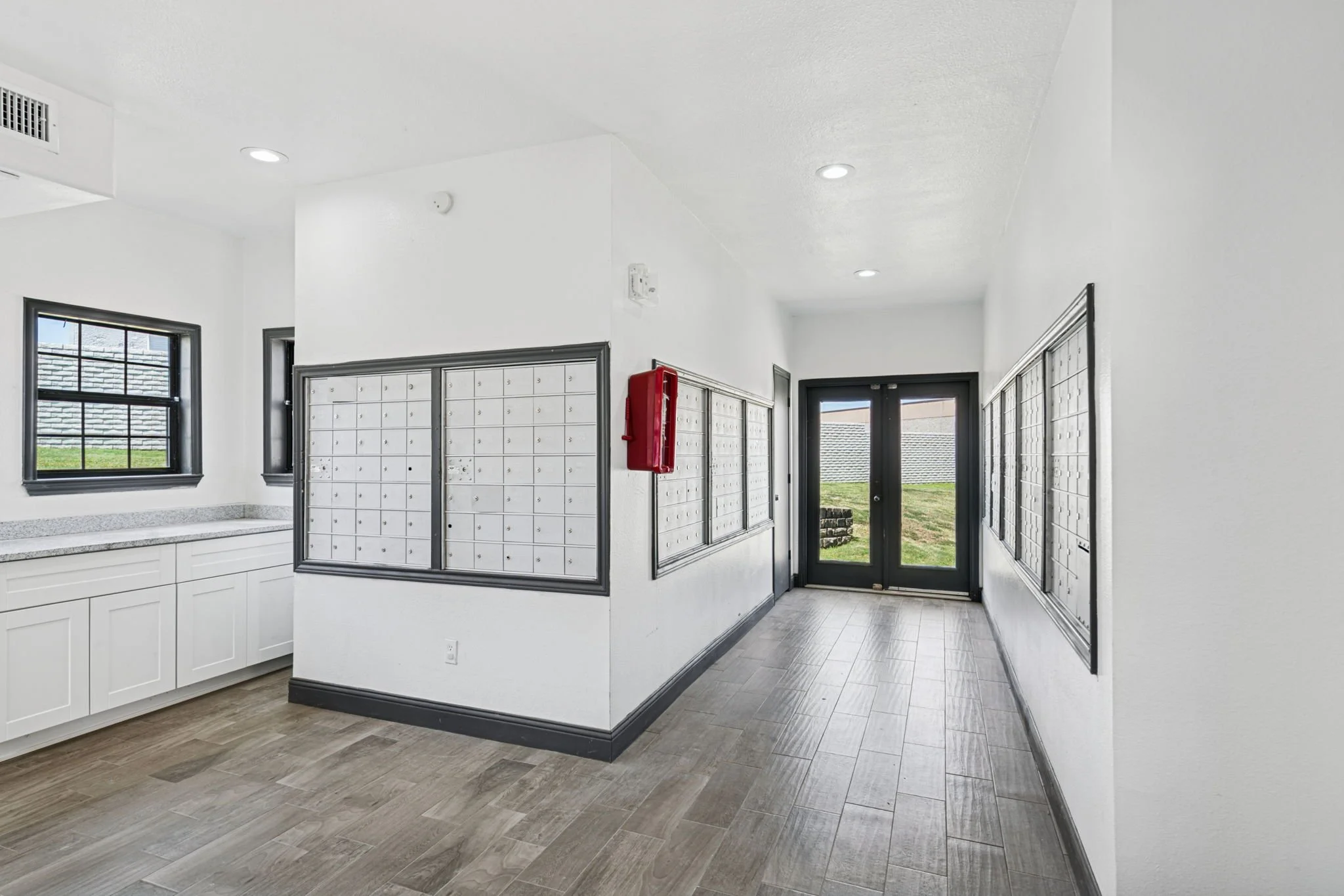 16-web-or-mls-1290 Hidden Ridge-16.jpg