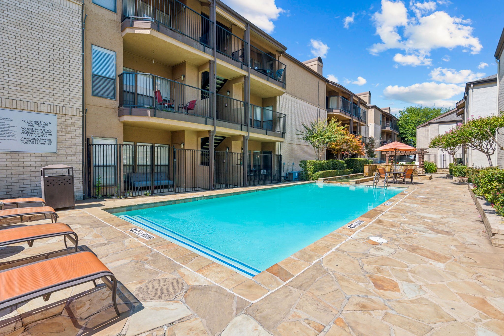 20-web-or-mls-1290 Hidden Ridge-20.jpg