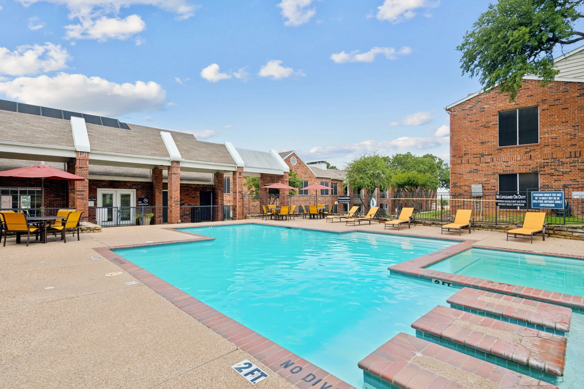 13-web-or-mls-70001 Silber Rd-13.jpg