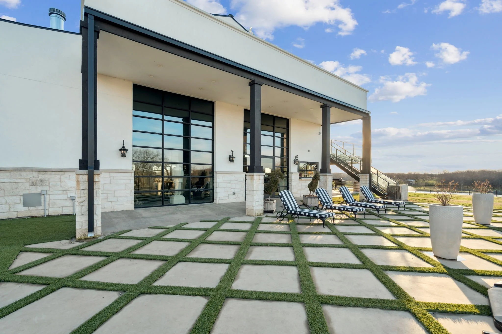 62-web-or-mls-5950 Western Star Dr 62.jpg