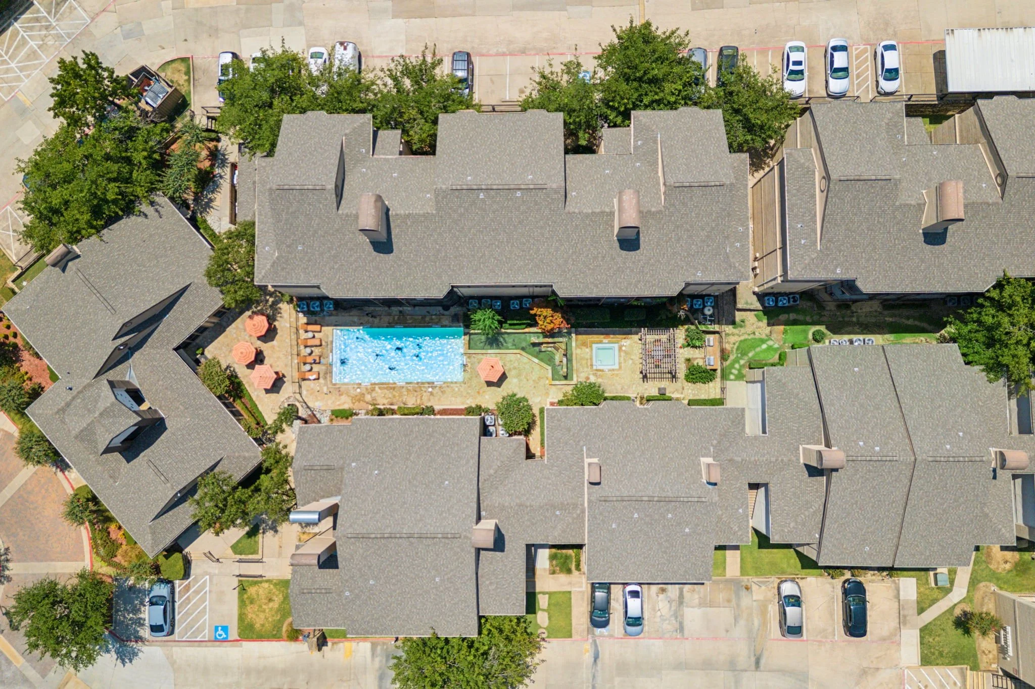 41-web-or-mls-1290 Hidden Ridge-41.jpg