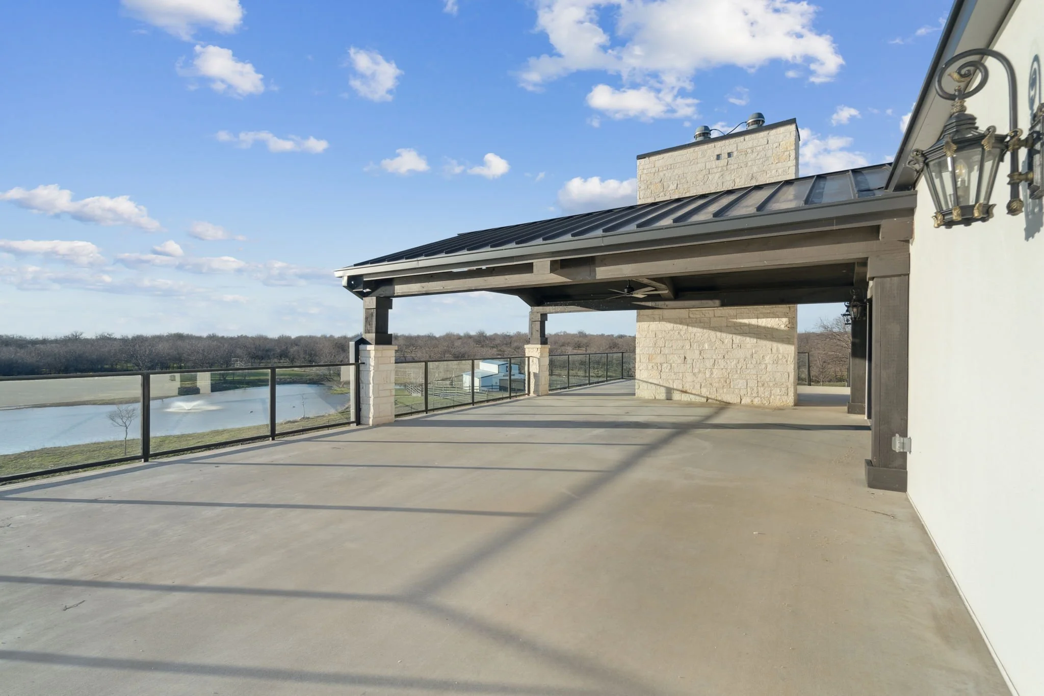 60-web-or-mls-5950 Western Star Dr 60.jpg