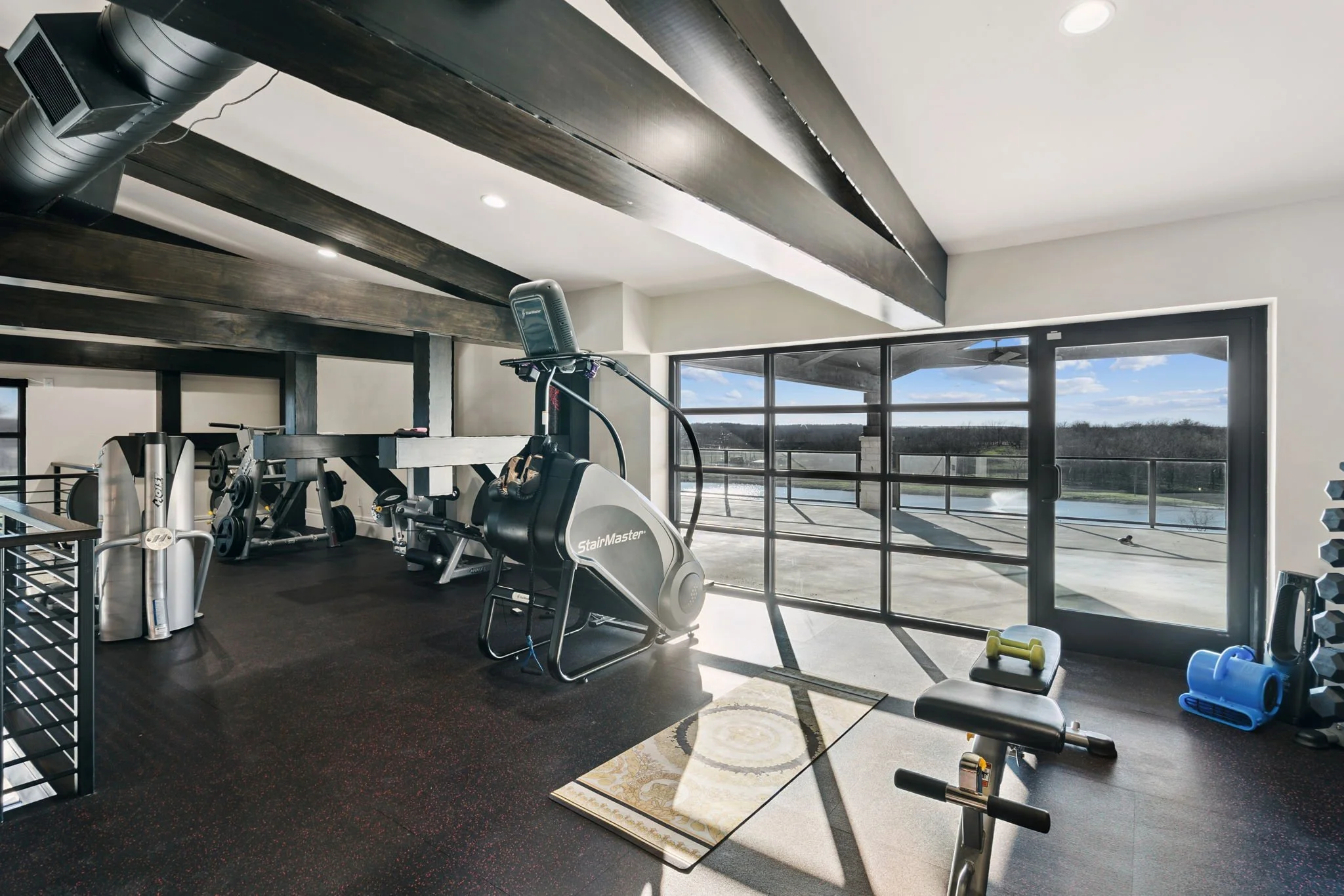 47-web-or-mls-5950 Western Star Dr 47.jpg