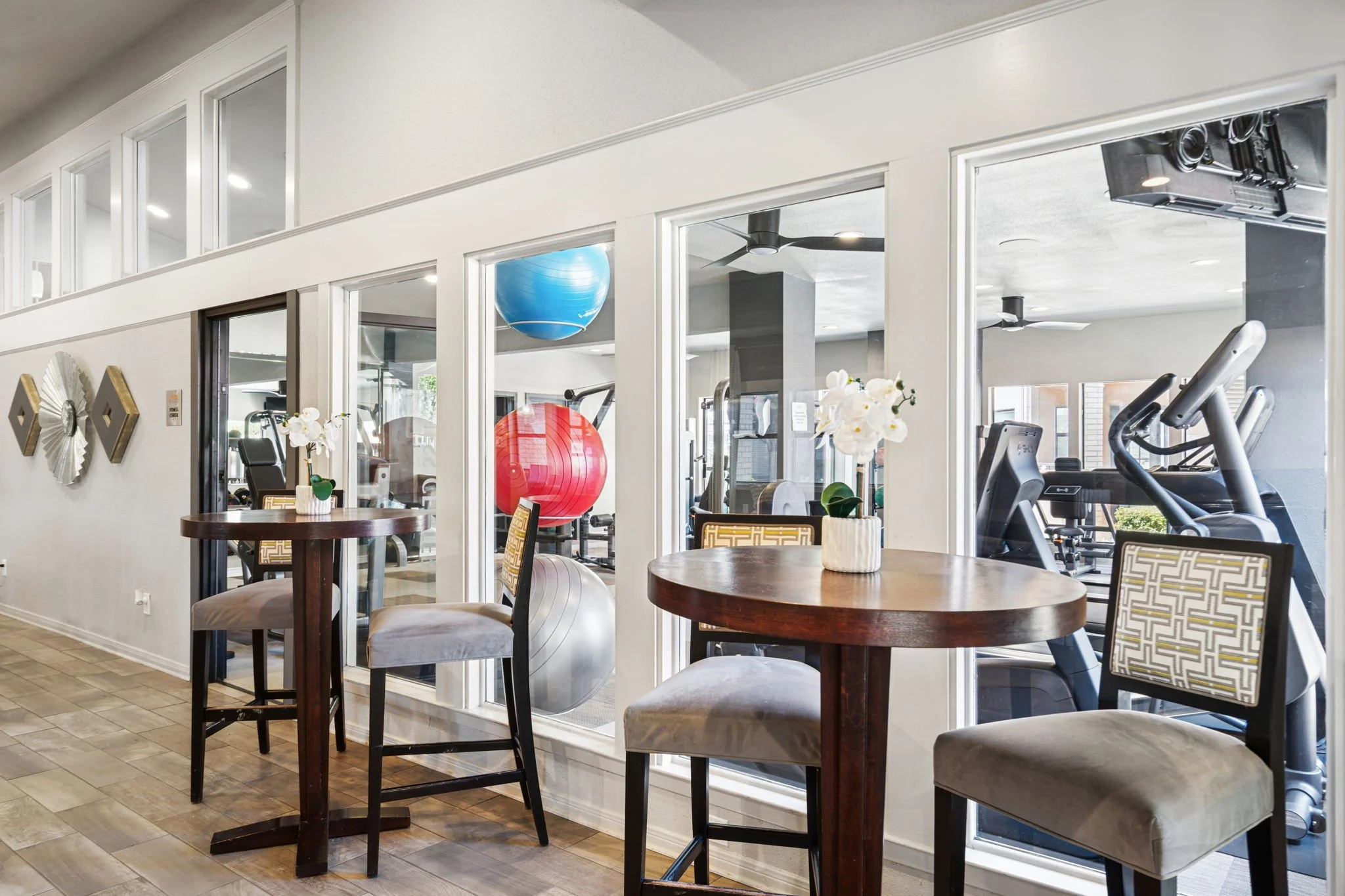 9-web-or-mls-1290 Hidden Ridge-9.jpg