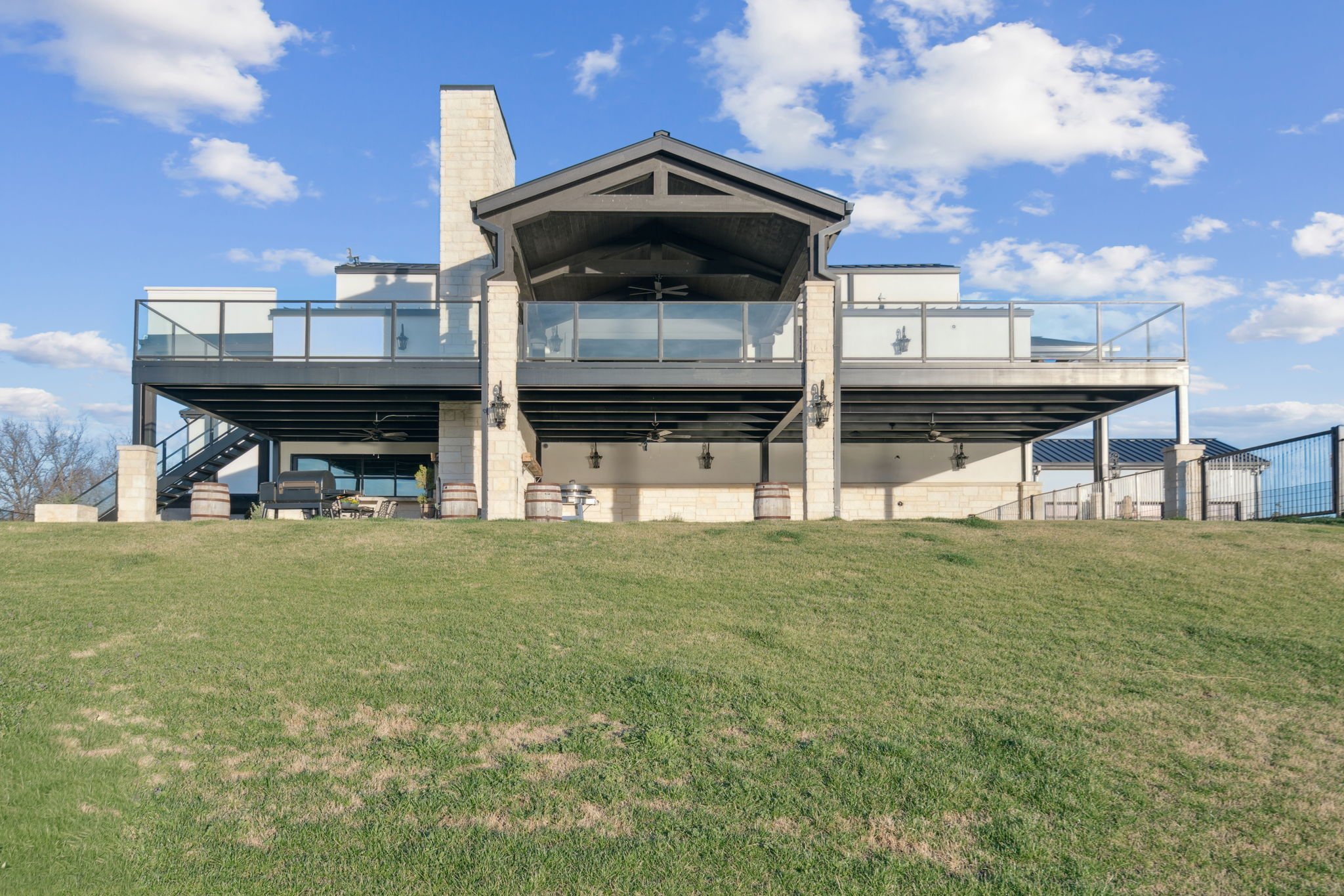 64-web-or-mls-5950 Western Star Dr 64.jpg