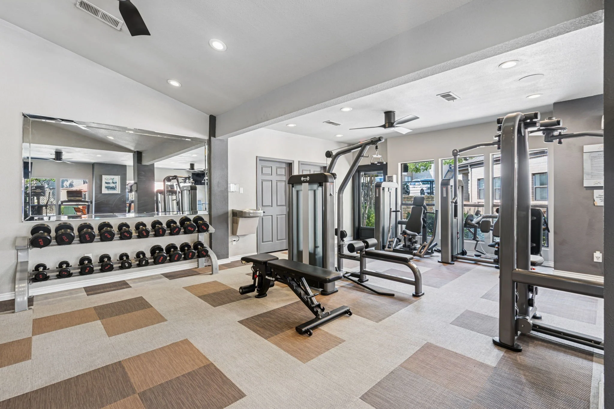 13-web-or-mls-1290 Hidden Ridge-13.jpg