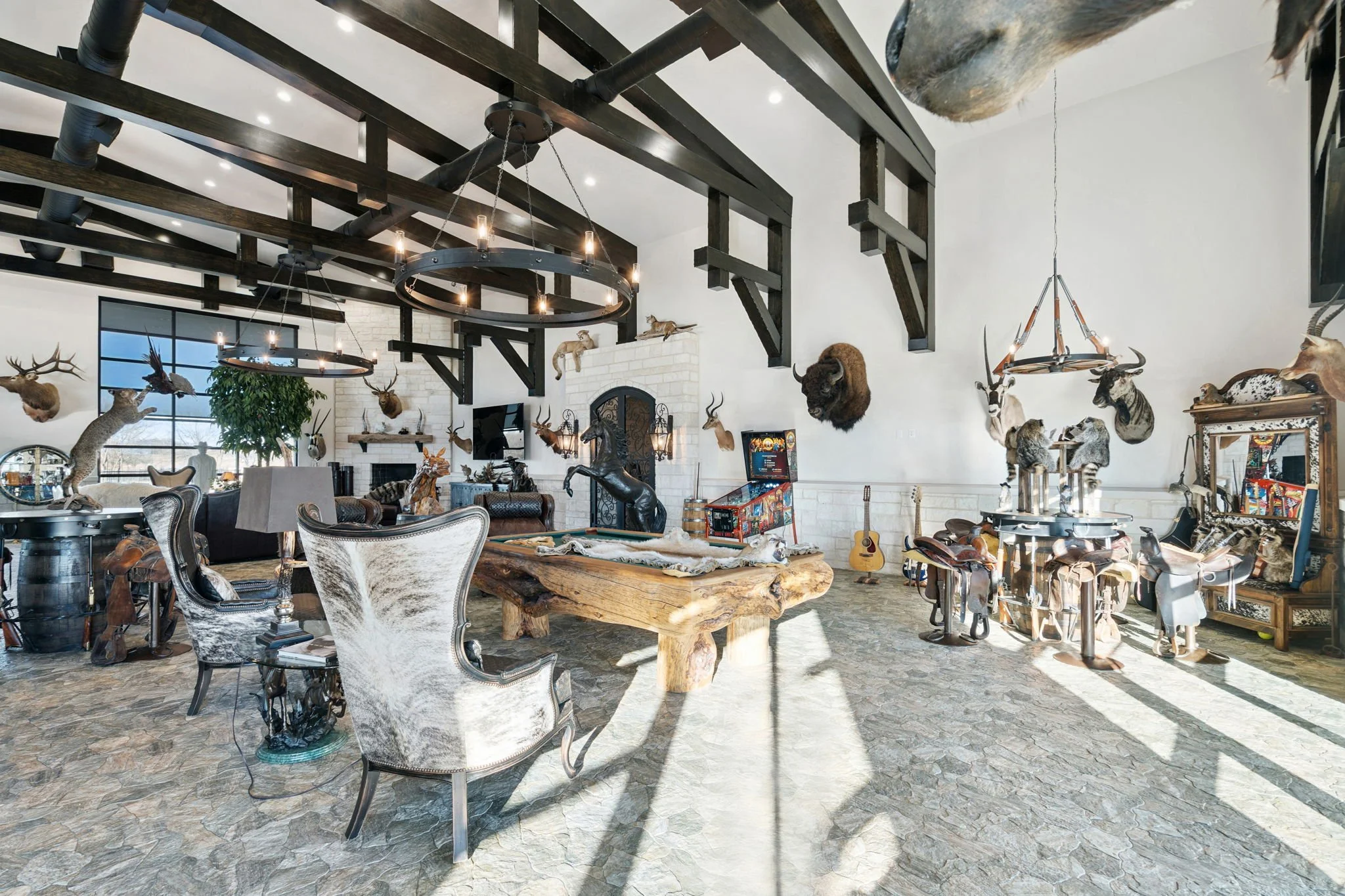 6-web-or-mls-5950 Western Star Dr 06.jpg