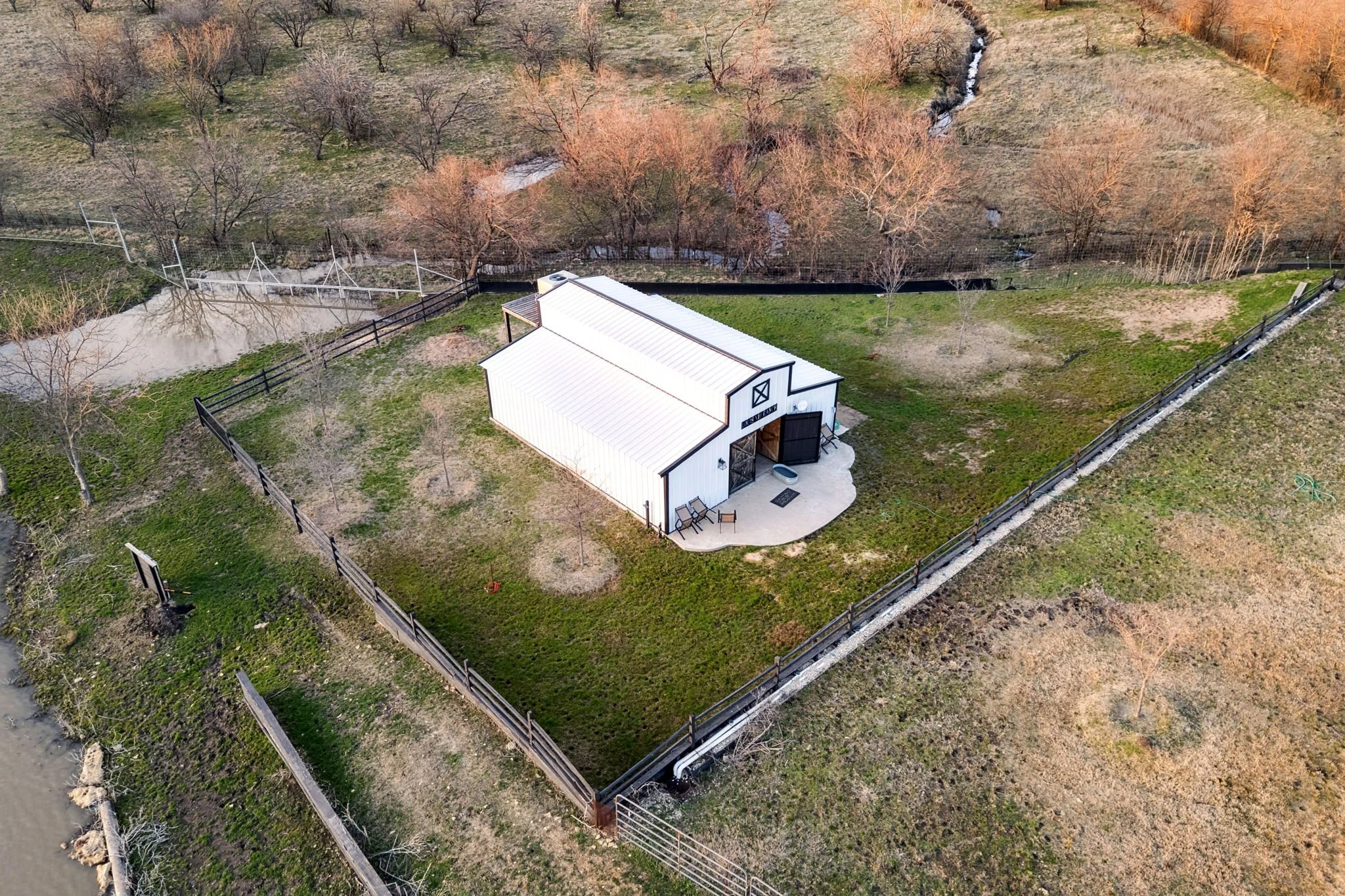 76-web-or-mls-5950 Western Star Dr 76.jpg