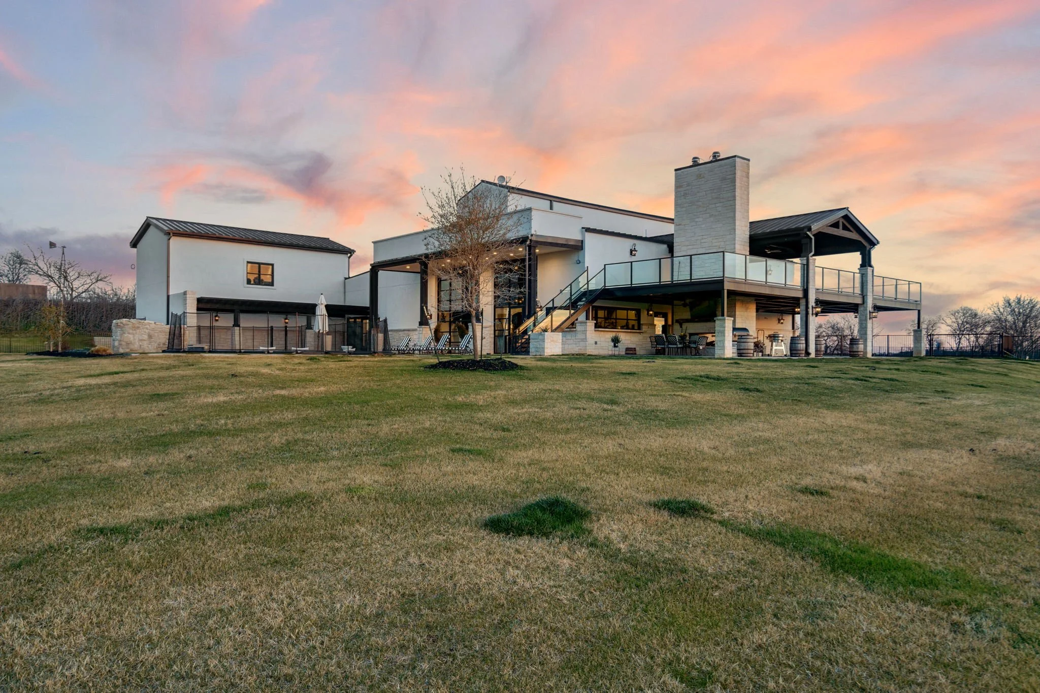 68-web-or-mls-5950 Western Star Dr 68.jpg