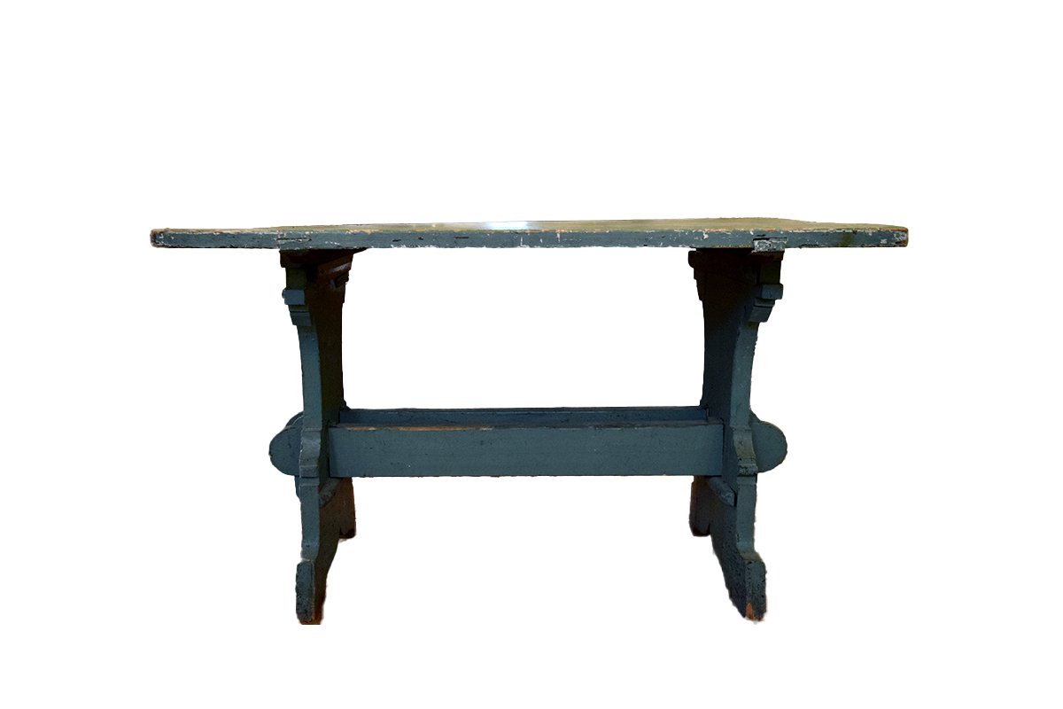 rusticbluetable1.jpg