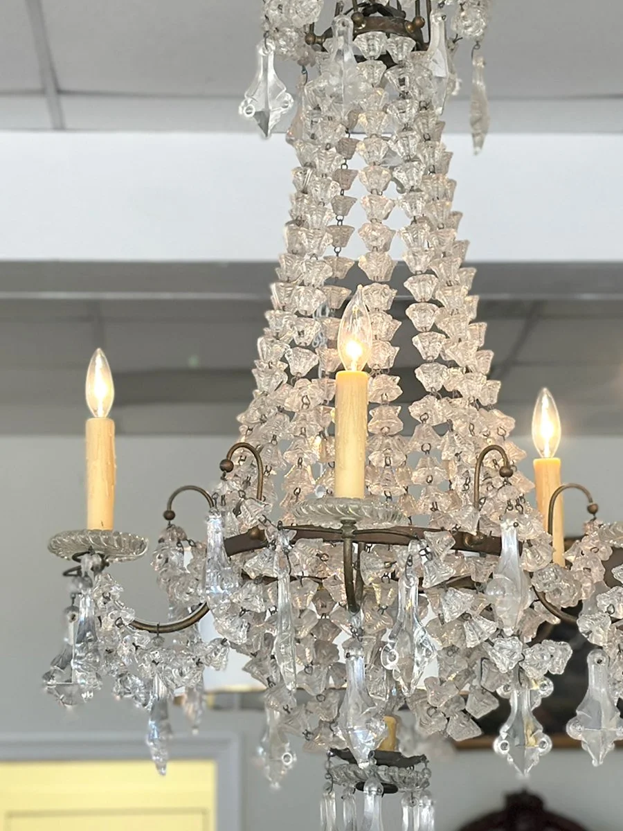 Chandelier2.jpg