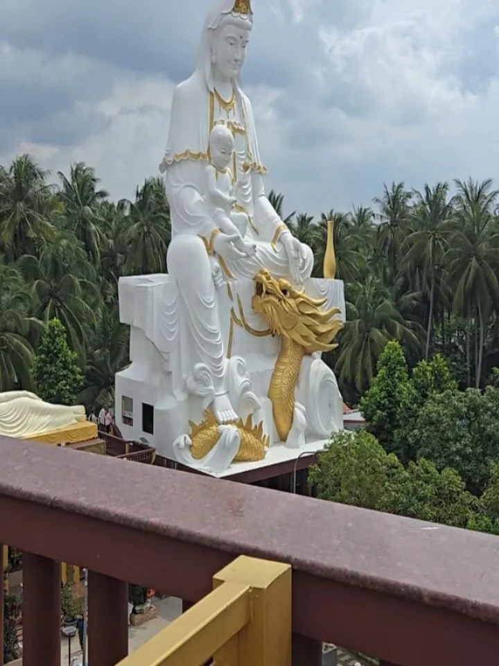I visited another beautiful temple today. 🙏
I am reminded of a story Yoganandaji told in his &quot;Autobiography of a Yogi&quot;. Yoganandaji is from a rich family. His brother made a bet with him that if he can survive for a day in another city wit