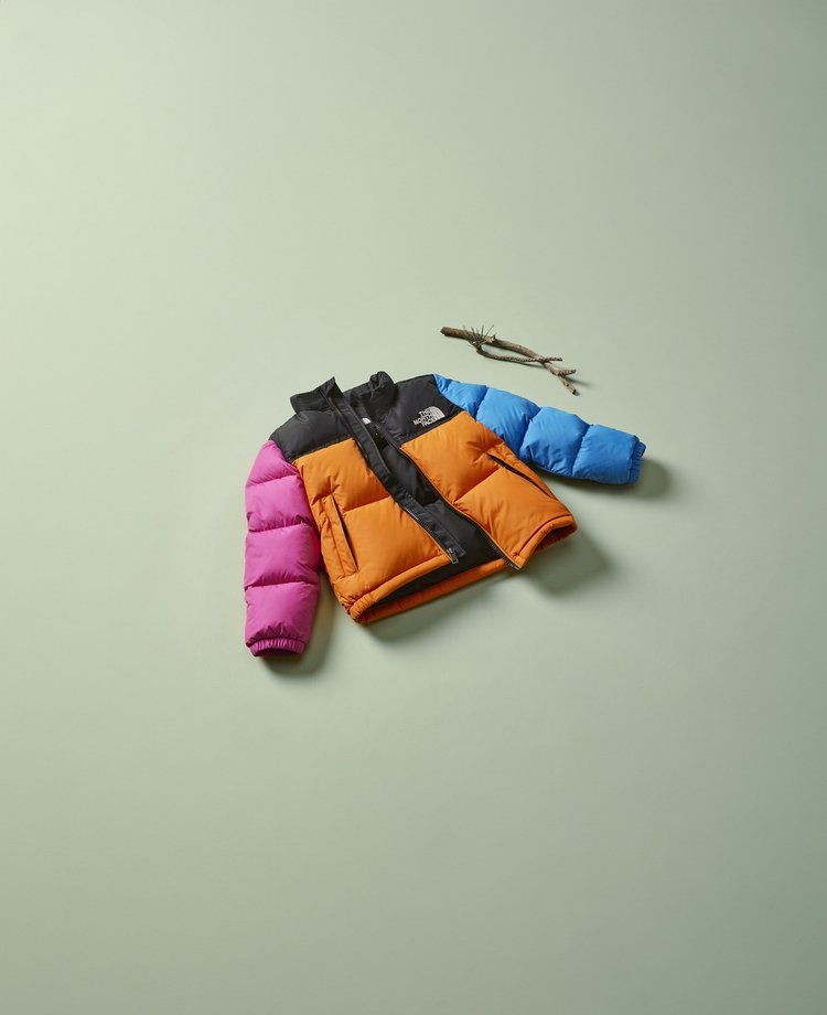 TNF_FW23_Holiday_Nuptse_HotDang_00730_V2.jpg