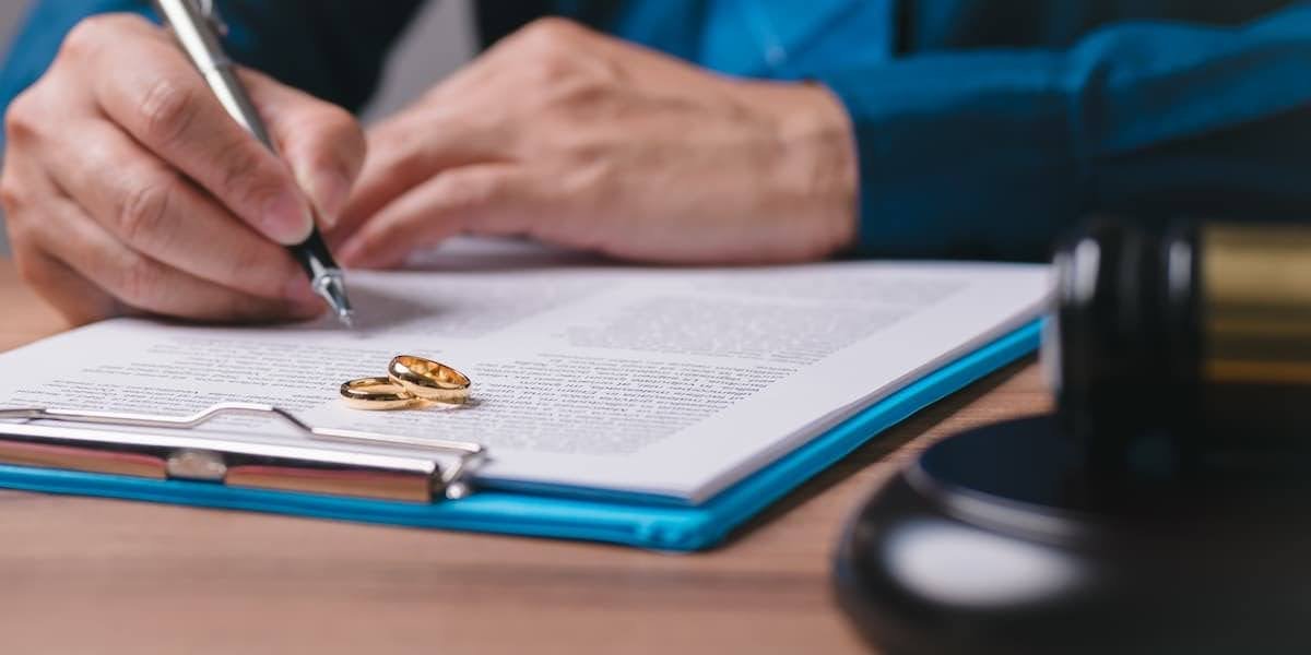 What Is Alimony? Definition, Types &amp; How It Works