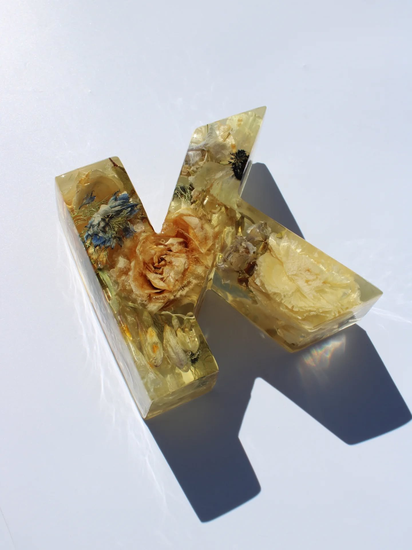 Sometimes a finished piece still needs saving.

This piece broke and was carefully restored so the memory it holds can still last. ❤️

Save this if you believe memories are always worth preserving. For flower  preservation, tap the link in bio.

#flo