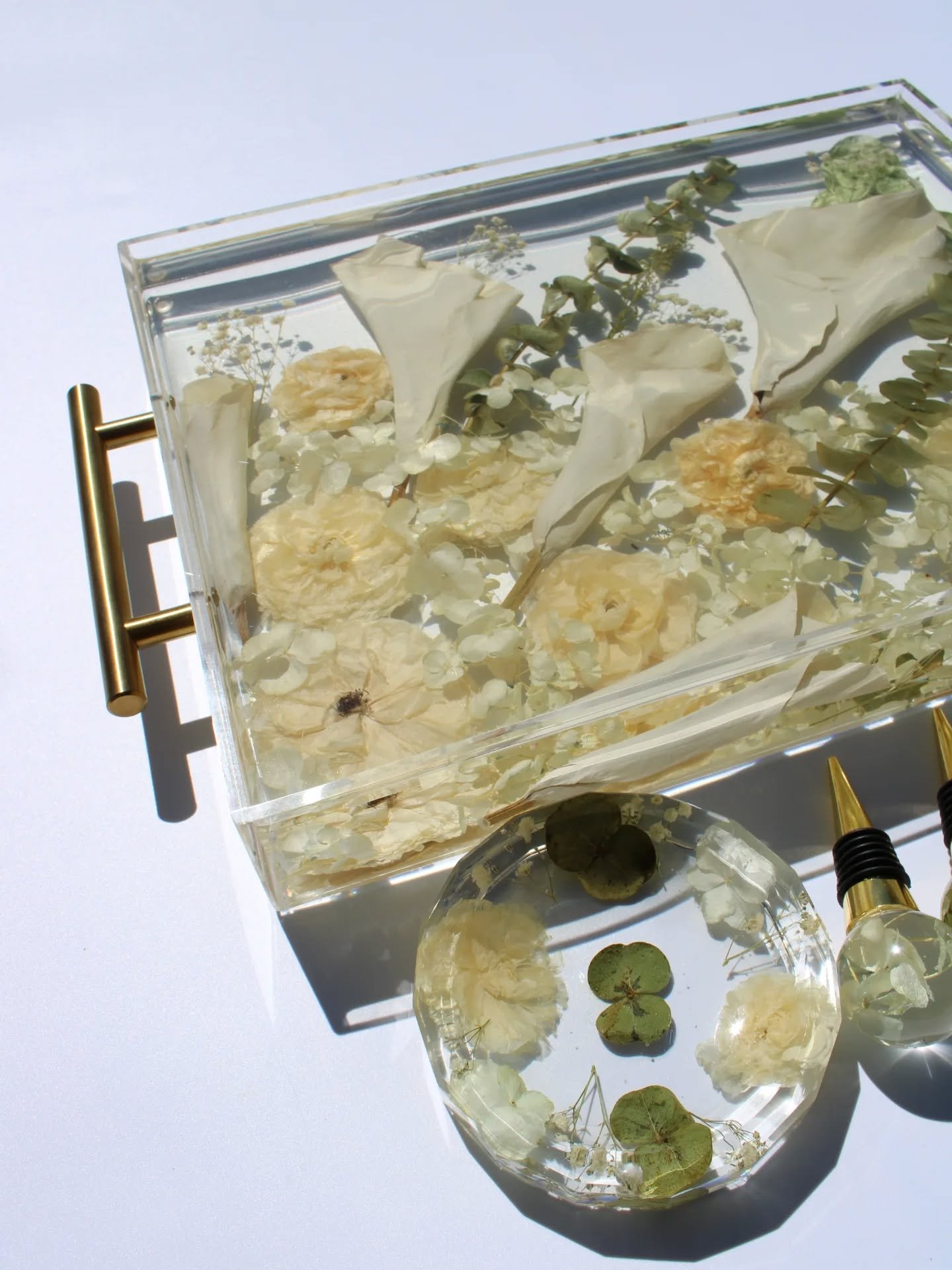 Megan &amp; Bodhi&rsquo;s March wedding, preserved into multiple keepsakes.

From one bouquet &rarr; a full collection they can keep forever. ❤️

If you&rsquo;re getting married soon, don&rsquo;t wait until your flowers start to fade.
Preservation st