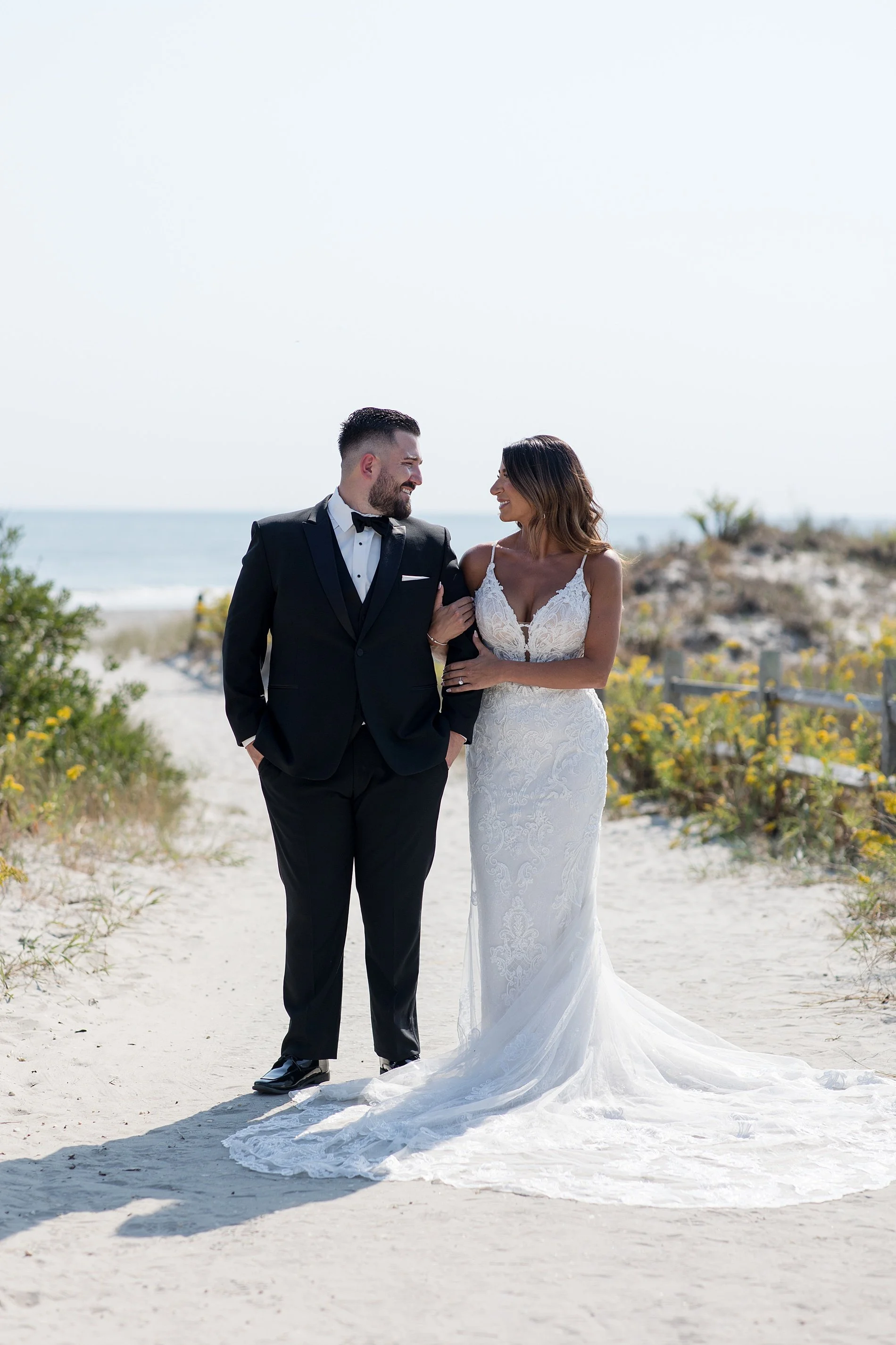  wedding photos on the beach 