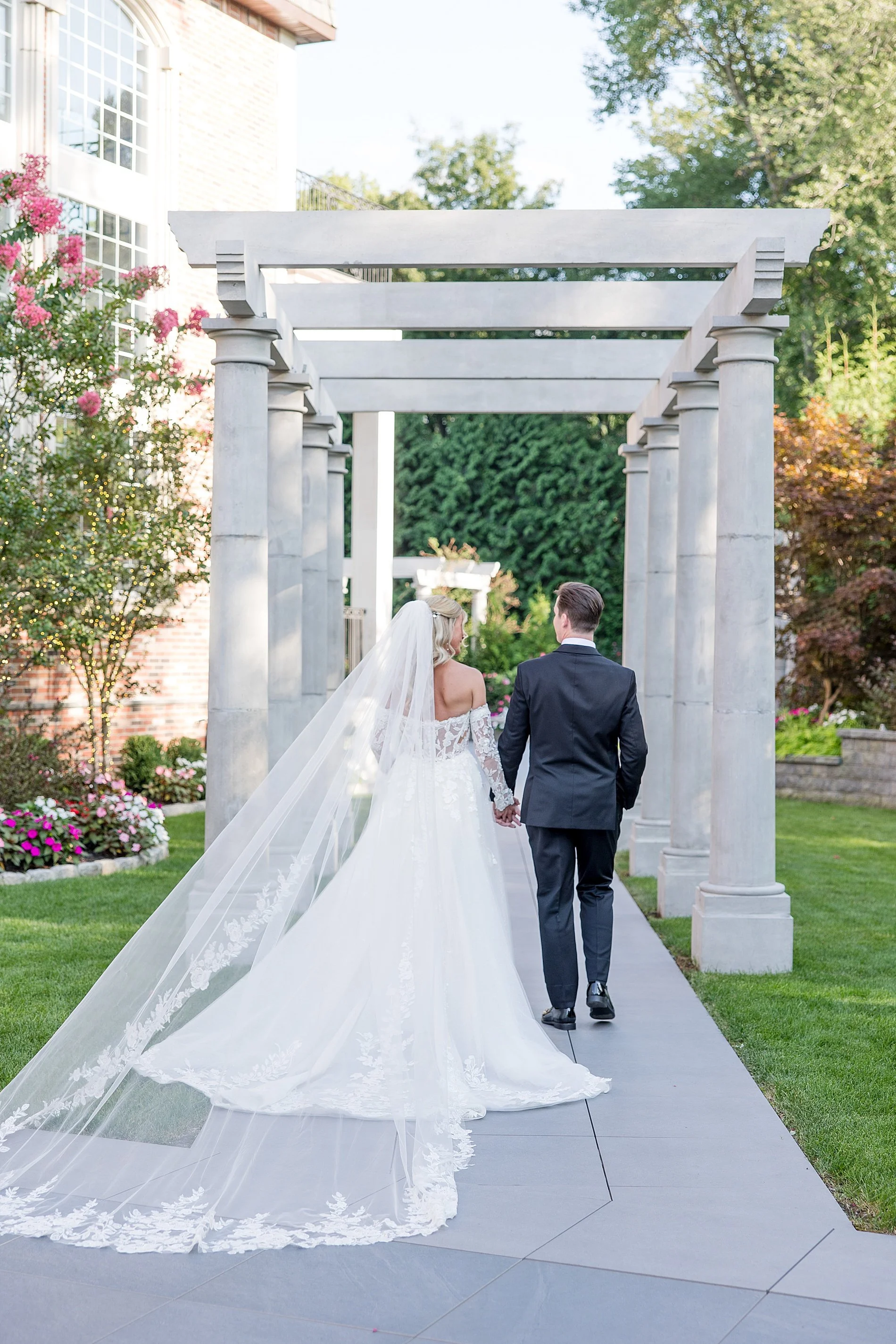  elegant summer wedding photos of bride and groom at Estate of Florentine Gardens  