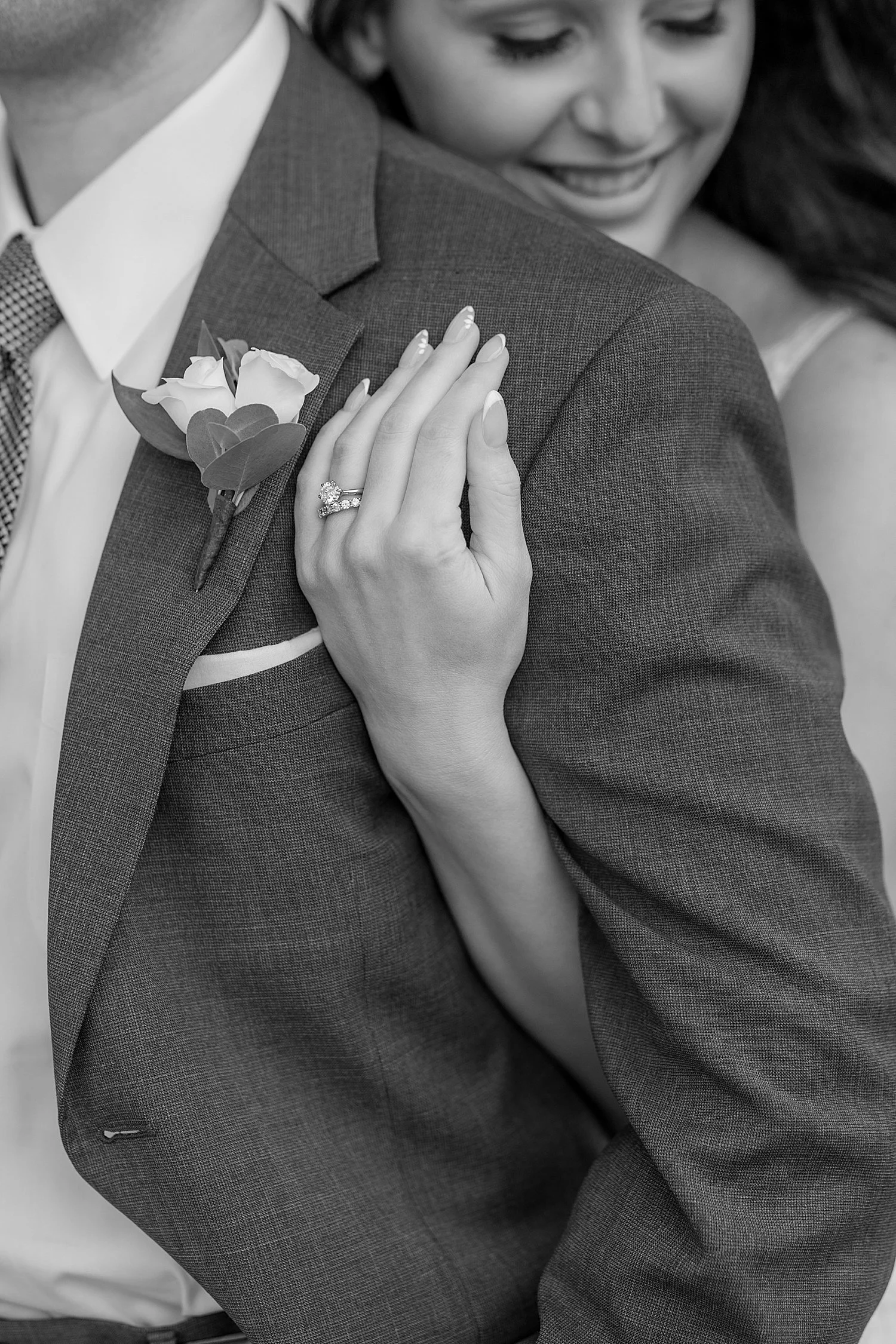  timeless wedding photos of bride and groom 