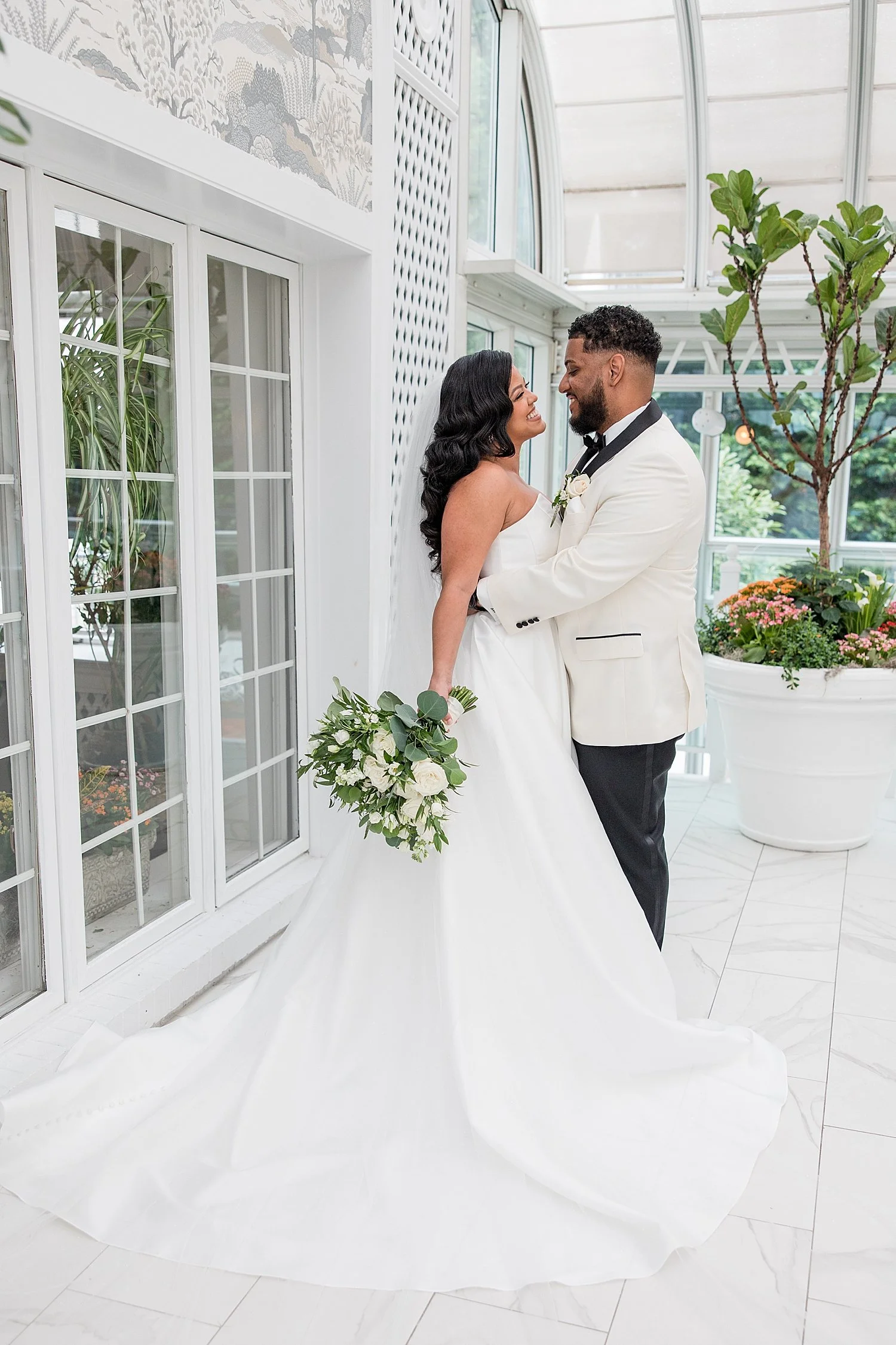 romantic wedding photos from Madison Hotel wedding in the Conservatory  