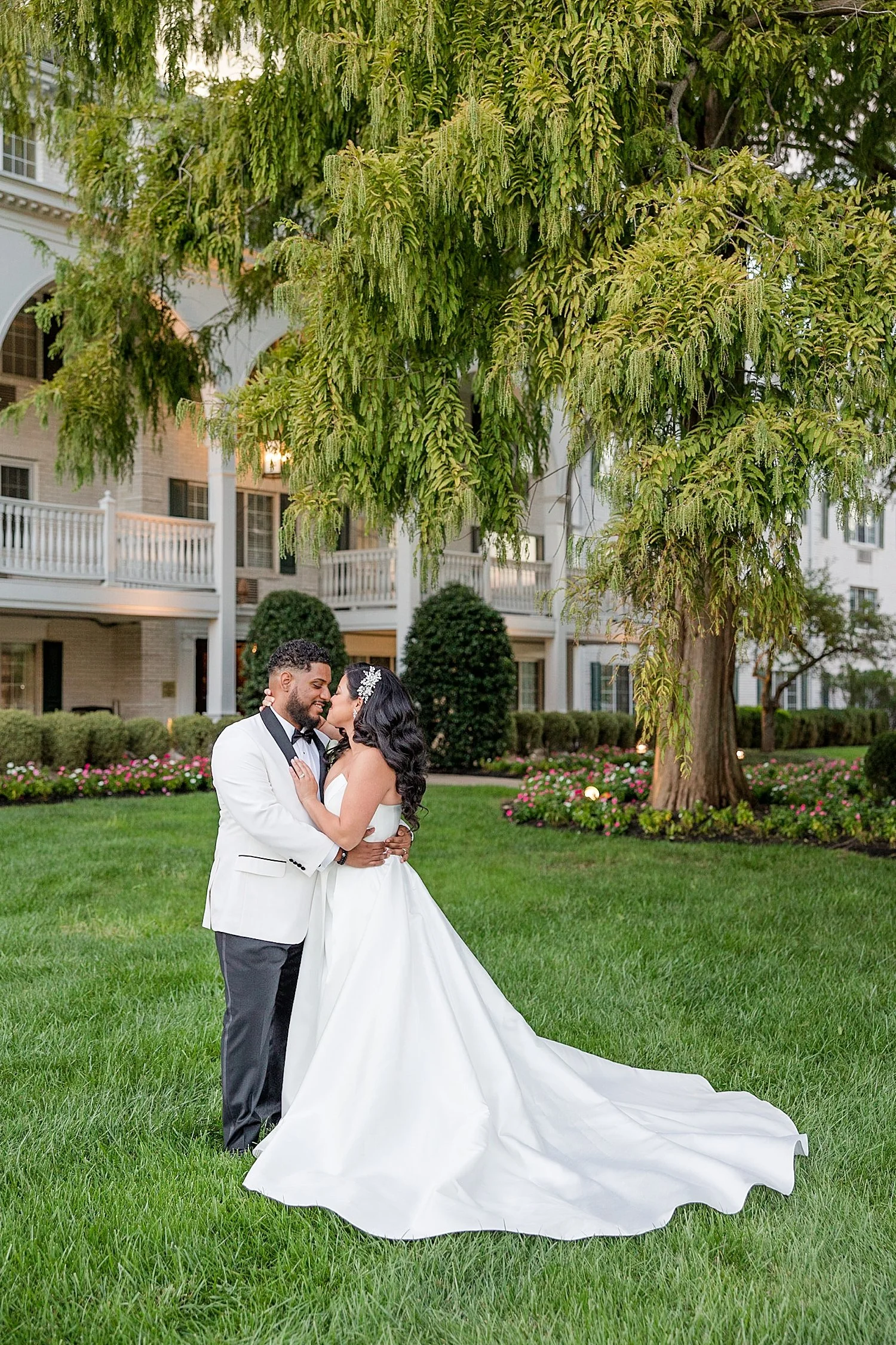  romantic outdoor wedding photos from  Madison Hotel Wedding 
