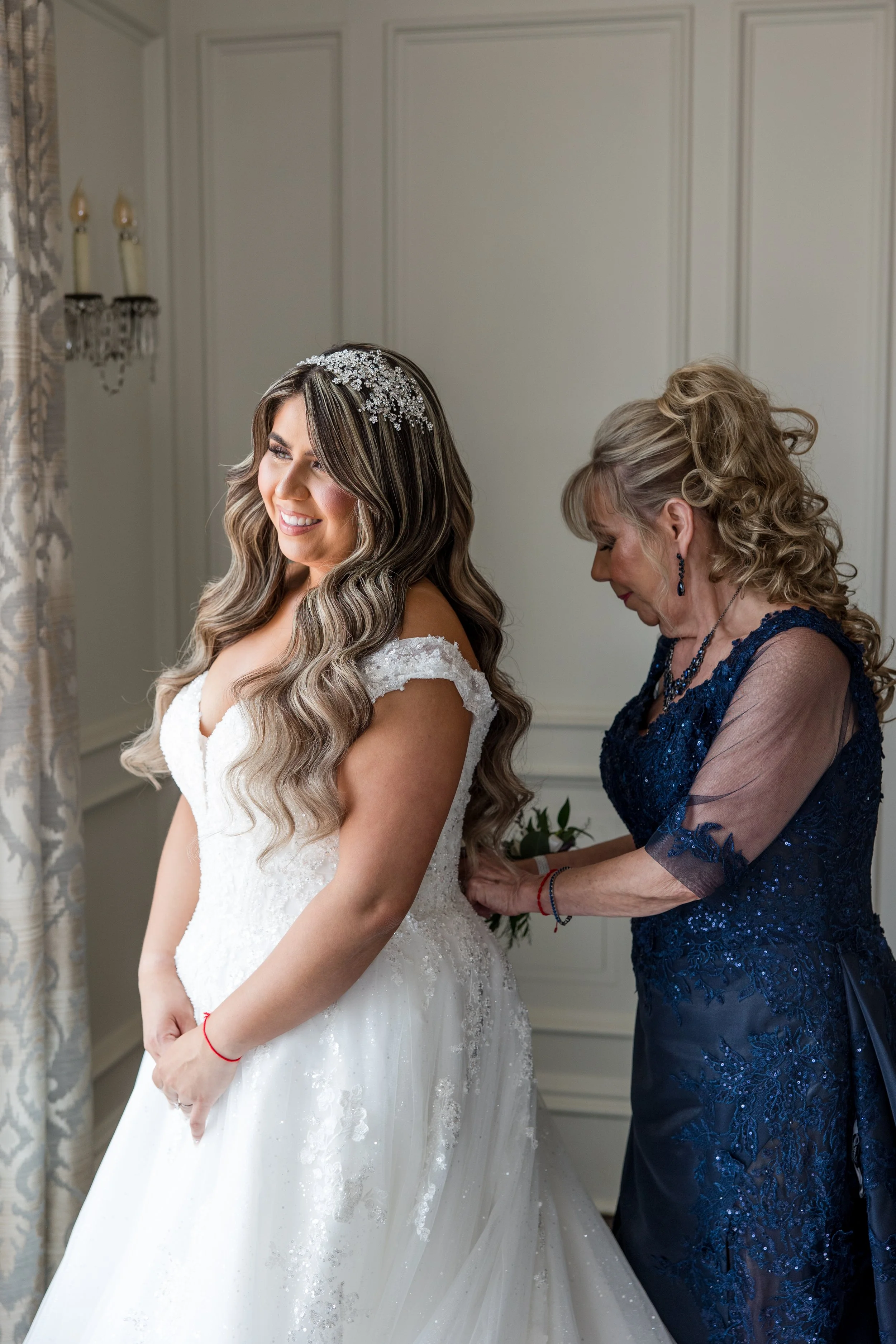 Mother of the bride getting ready photo by New Jersey wedding photographer, Jessica Anne Photography