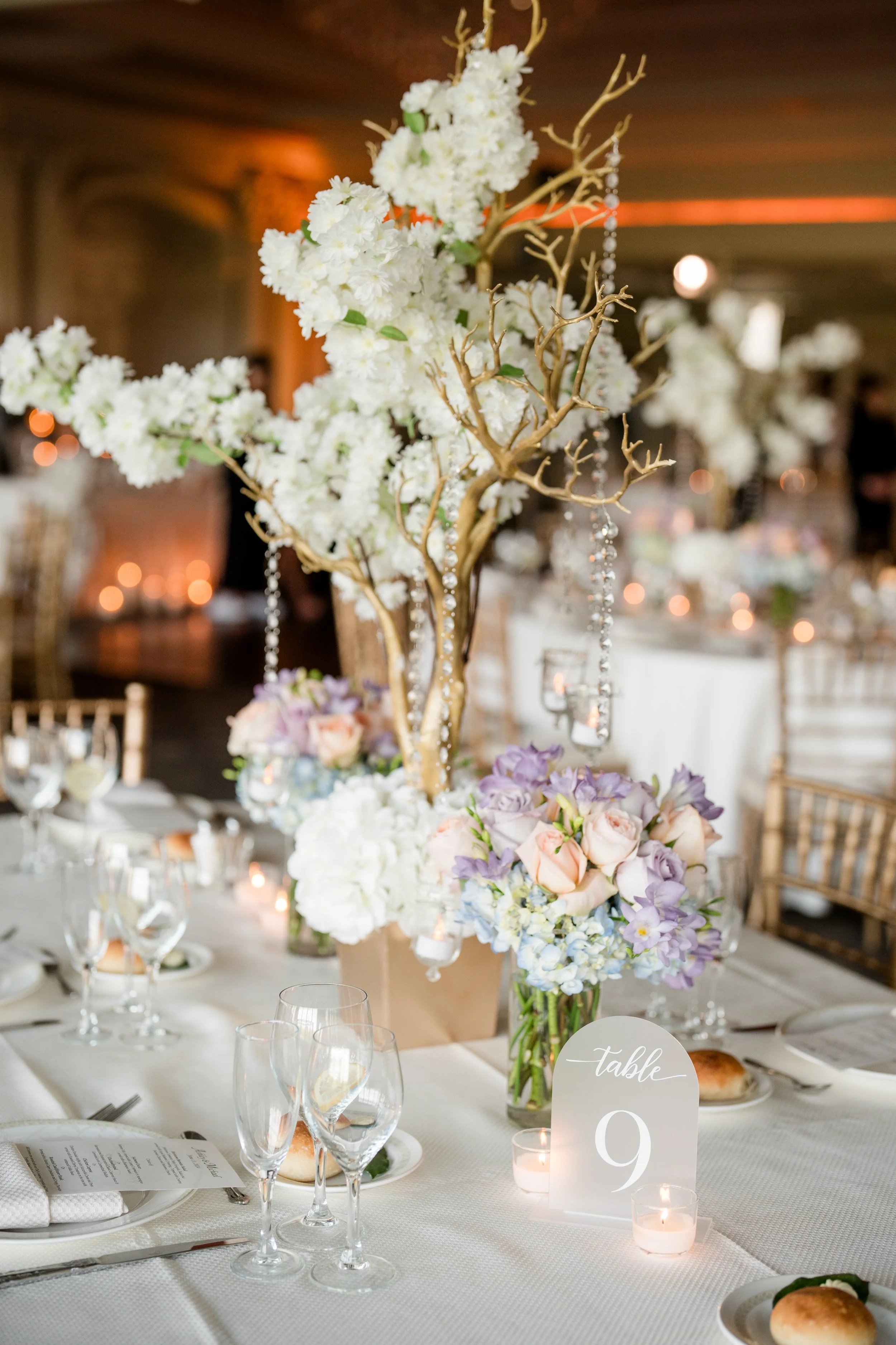 Spring table setting and center piece photo at The Park Savoy Estate in Florham Park, NJ by wedding photographer, Jessica Anne Photography