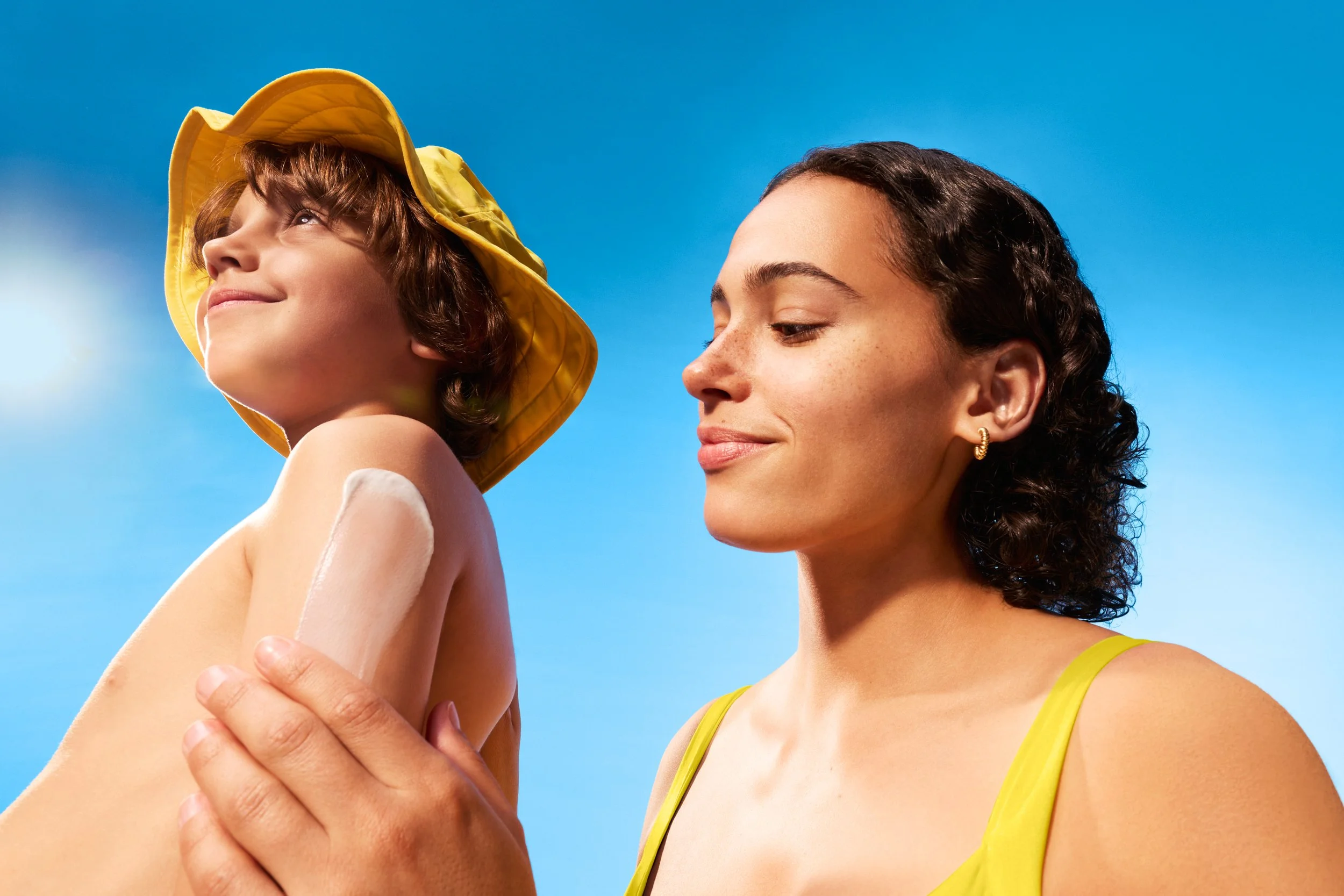 cerave_Sun_INTL_BarbaraFilipNoShirt_25_still_fullframe.JPG
