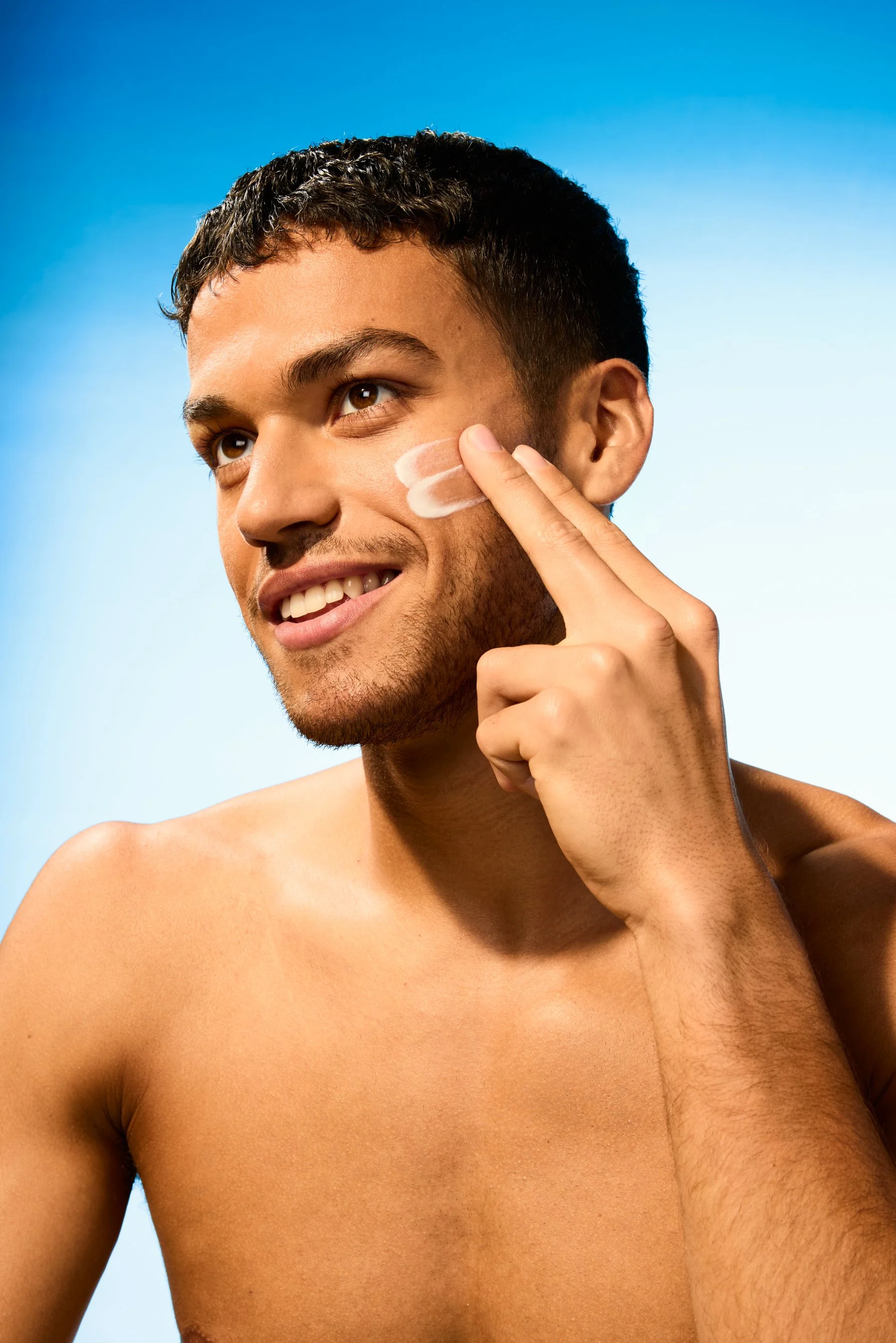 cerave_Sun_Mineral_ApplicationShot_Marlowe_25_social_still_4x5.JPG