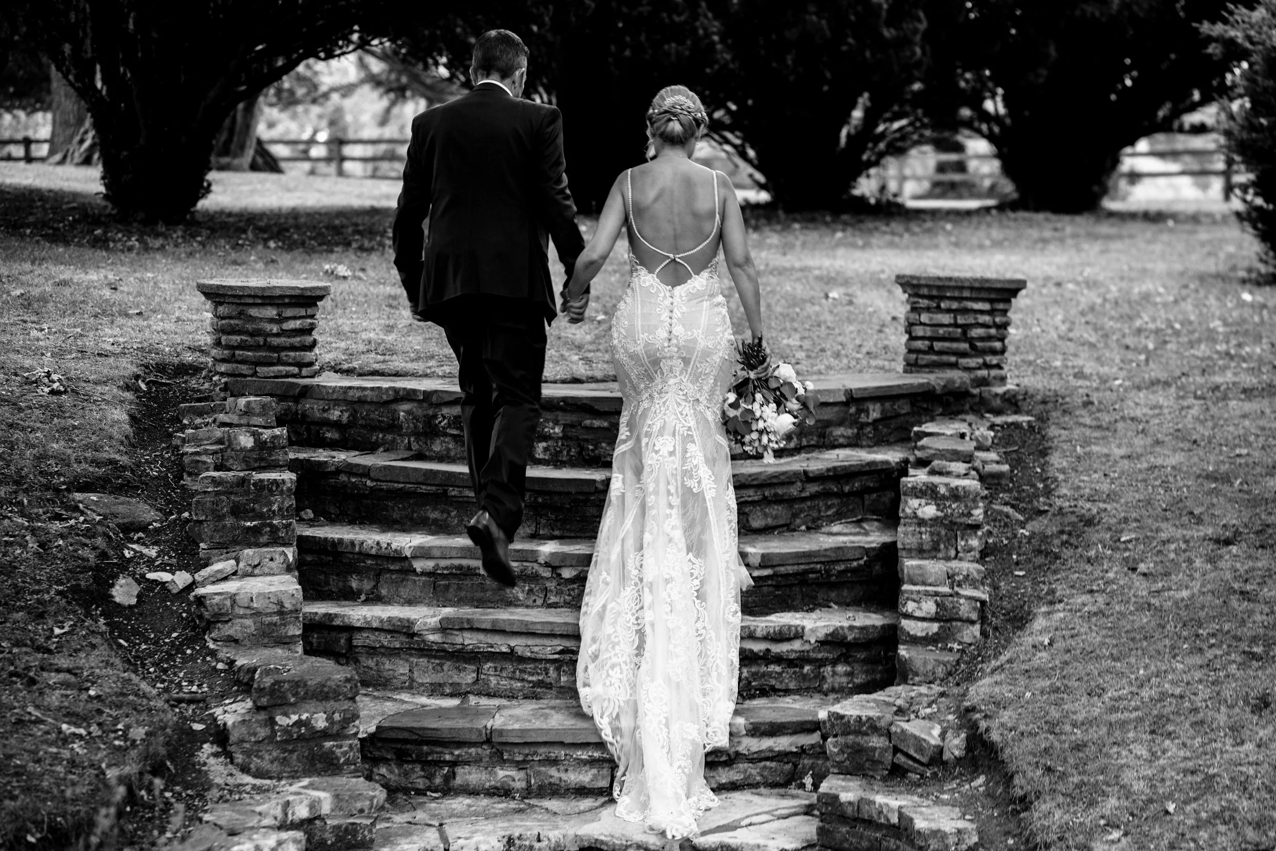 Bride-groom-couples-shoot-steps.jpg