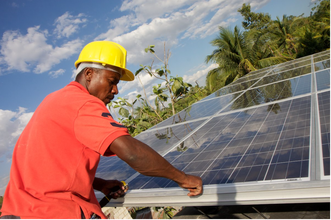 Installer 1 Nadia Photo.png