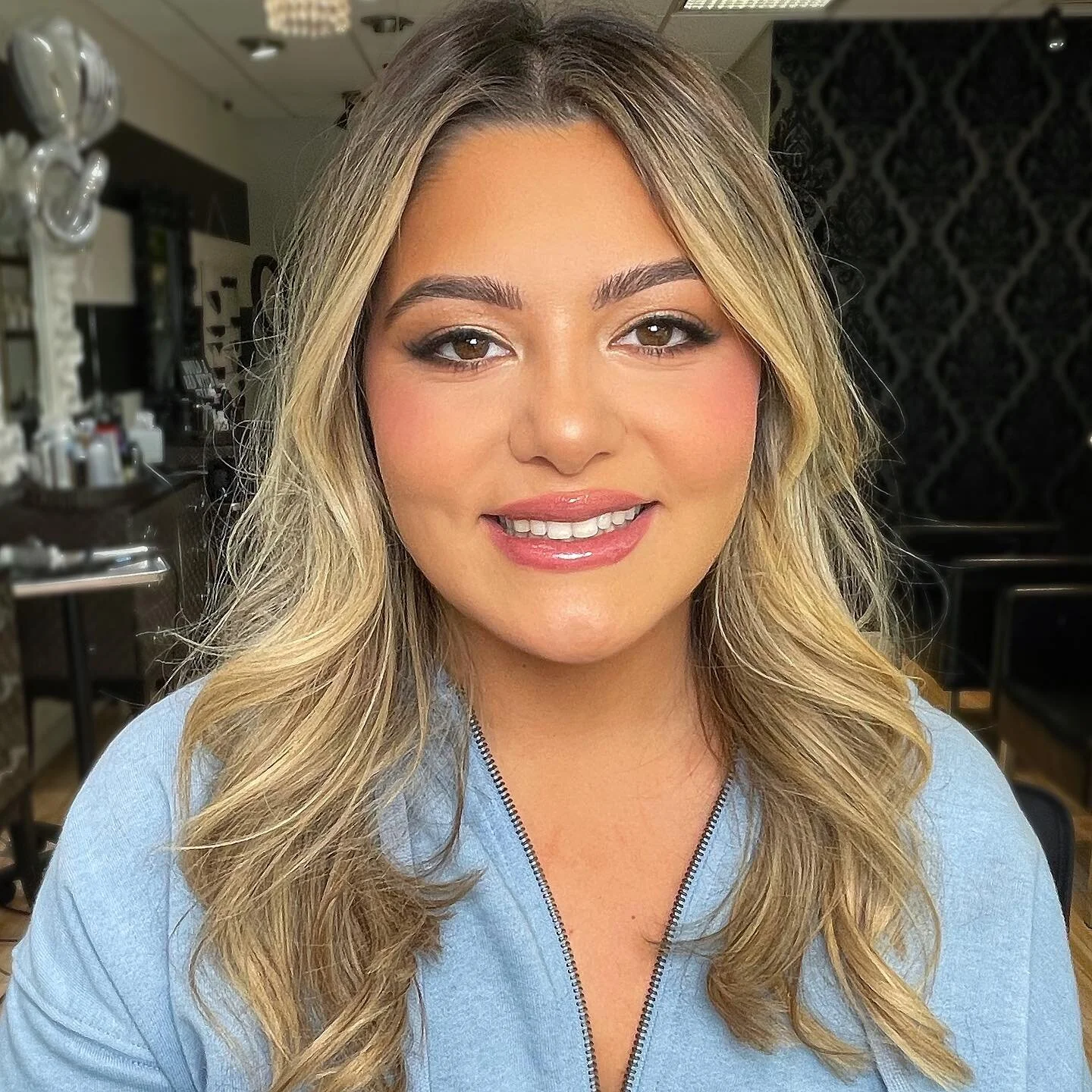 Beautiful Ilana 💕 We had no makeup trial or meeting prior to her wedding day just trust and good energy!
&bull;
&bull;
Another friendly reminder that 2022 is almost fully booked up so please don&rsquo;t hesitate to inquire about a date if you haven&