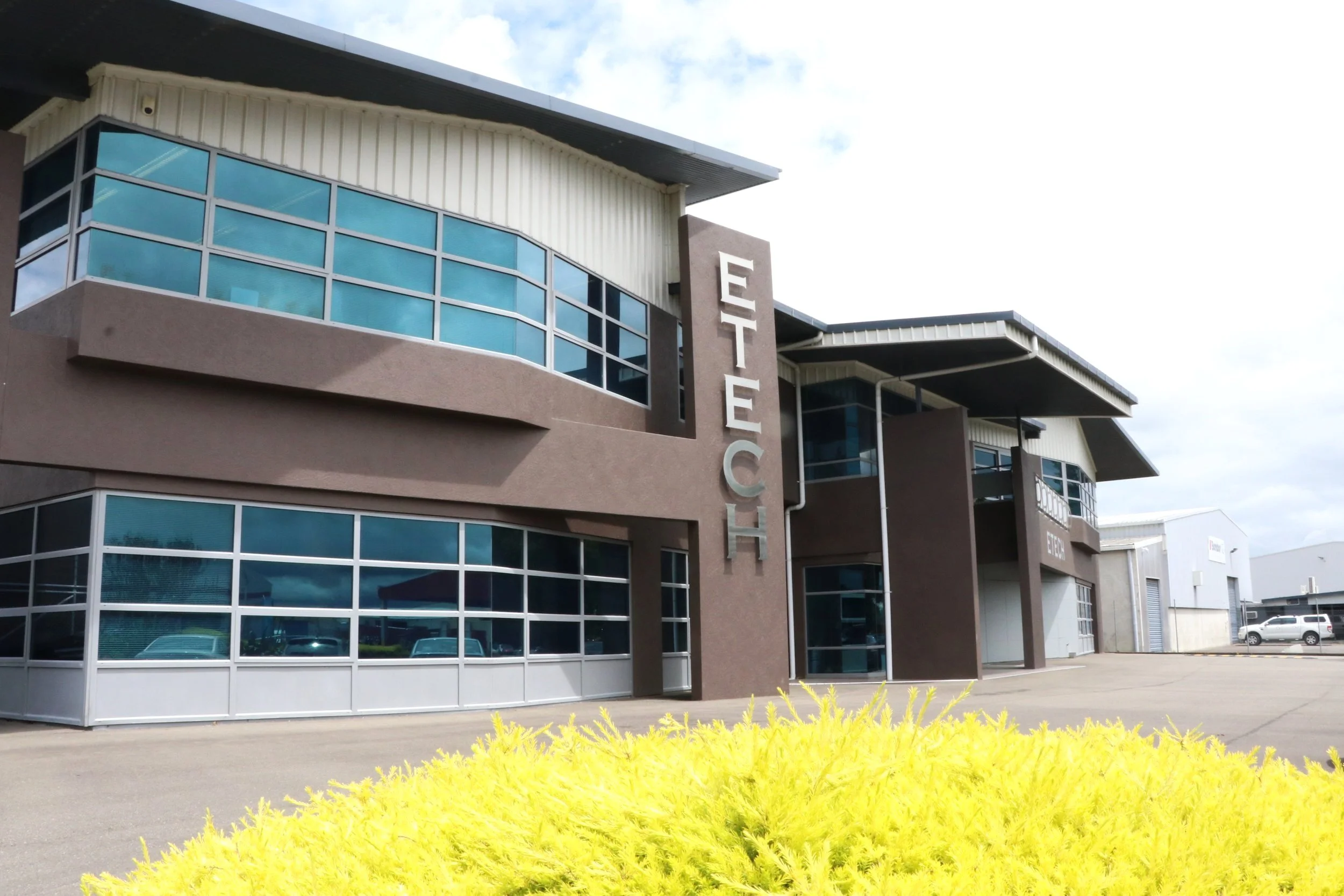ETECH | Discover Precision Manufacturing Today