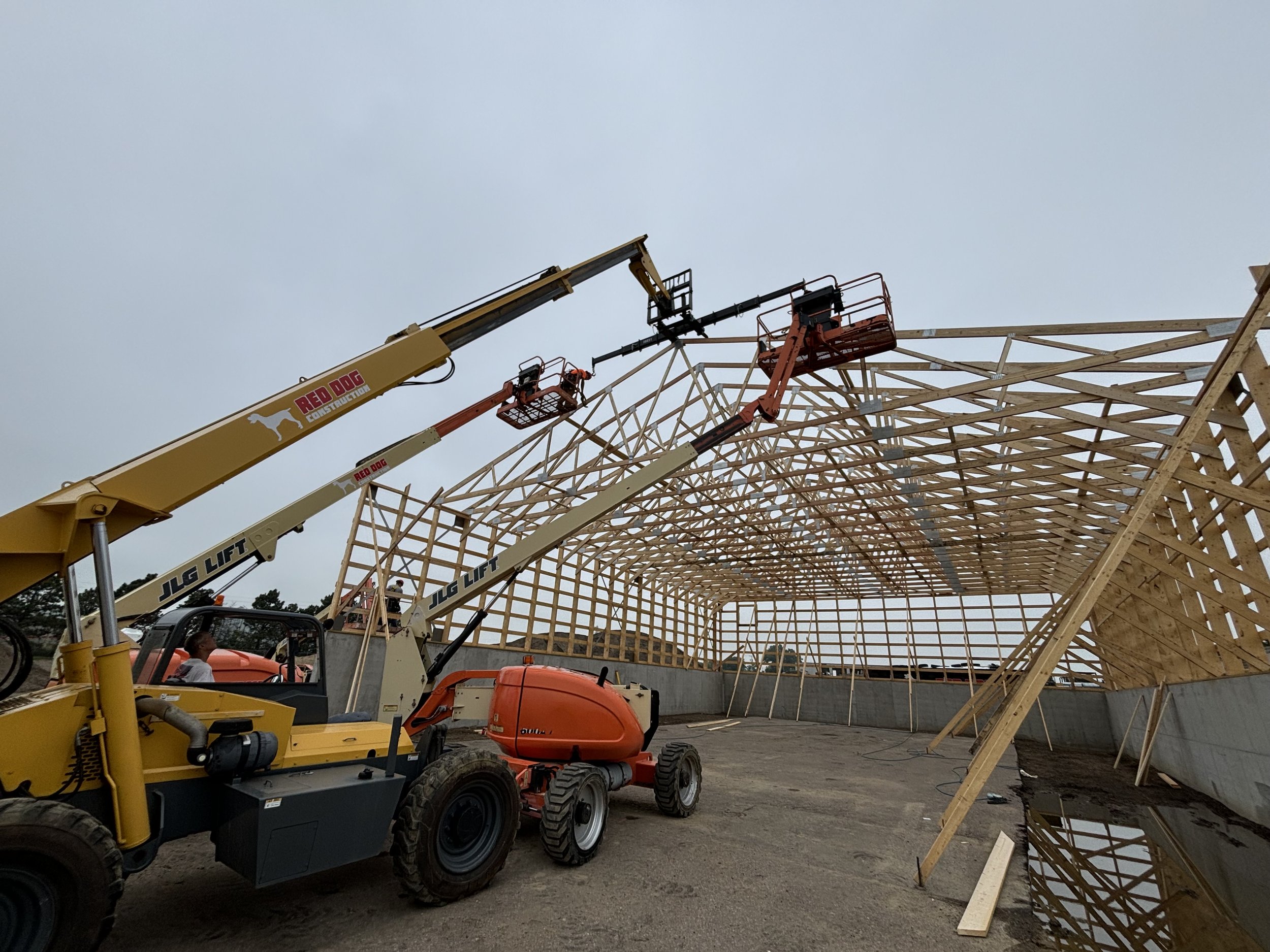 General contractor, red dog construction, building a structure, Sioux Falls