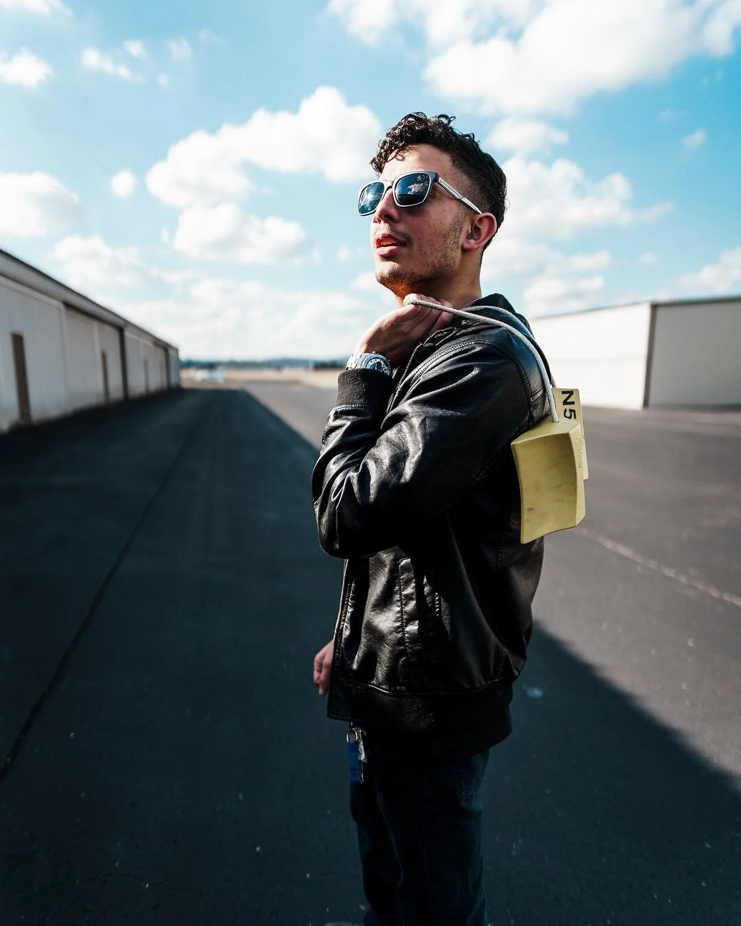 Highway to the danger zone🚨 @thenashvillepilot #sonya7iii #aviation #gameoftones #artofvisuals #justgoshoot #20mm #panorama #lightroom #nashville #sigma #topgun #clearance #portrait