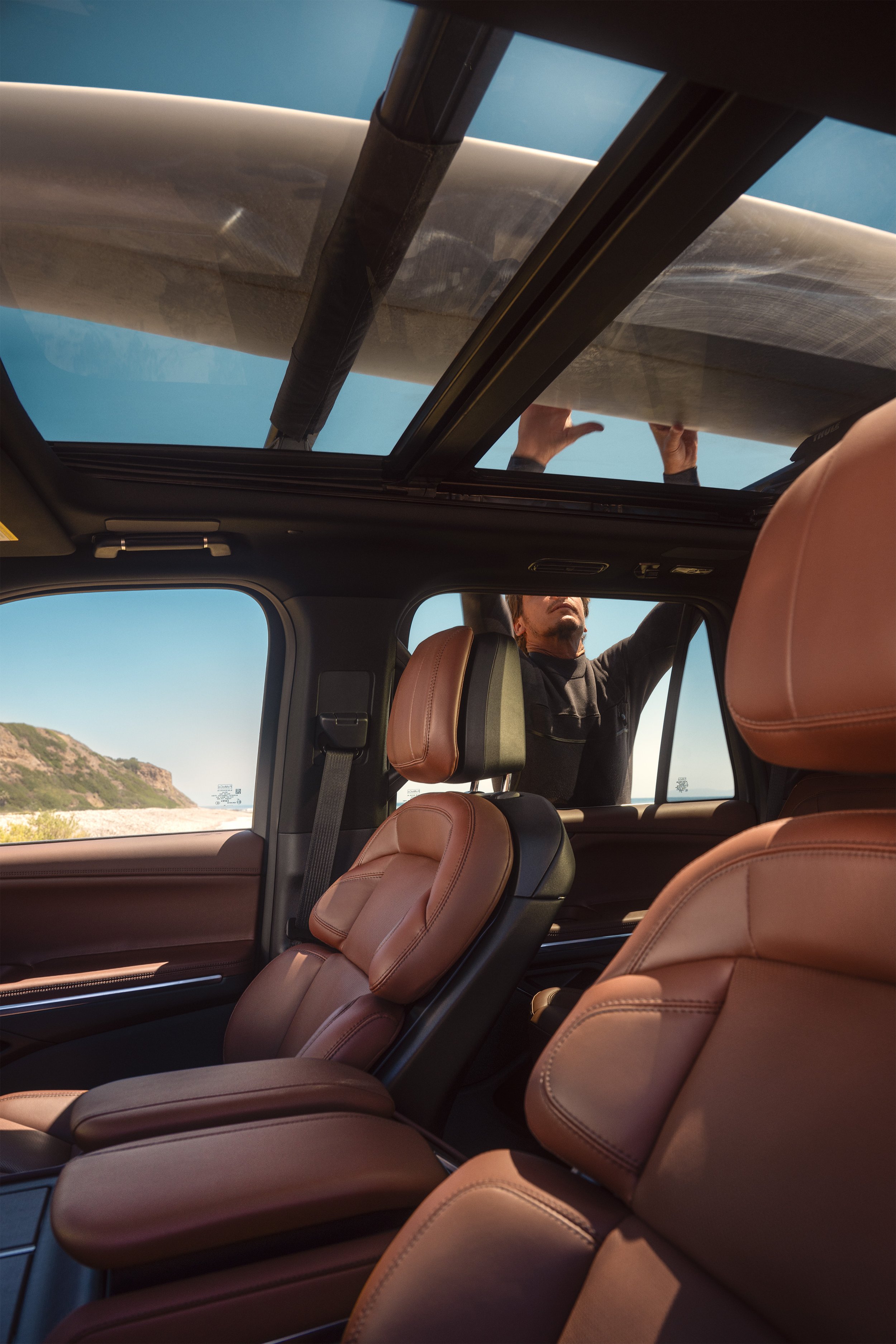 M04_LINCOLN_SUMMERSALES_VISTA_ROOF_217_sRGB_150dpi.jpg