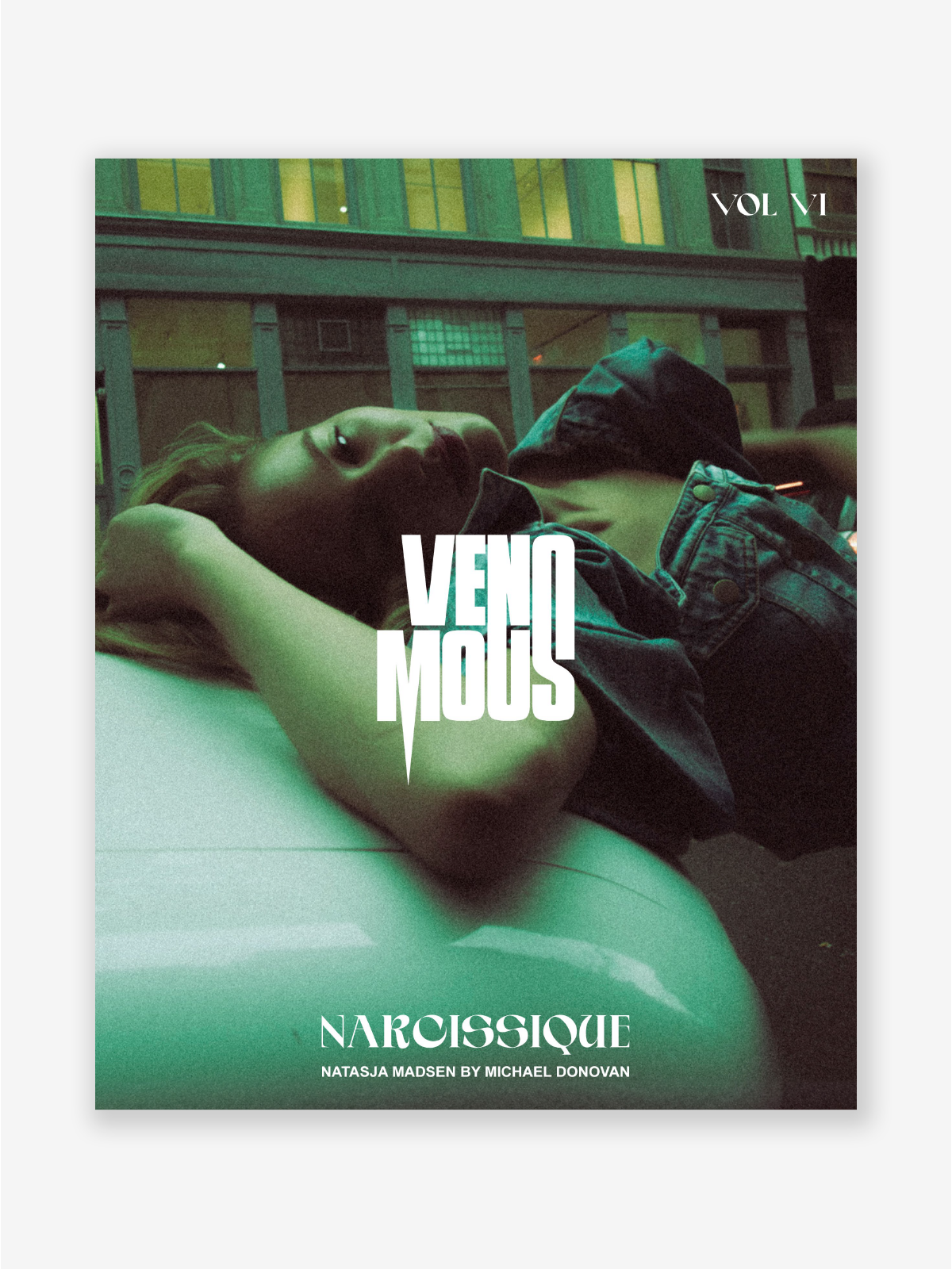 Narcissique Front.png