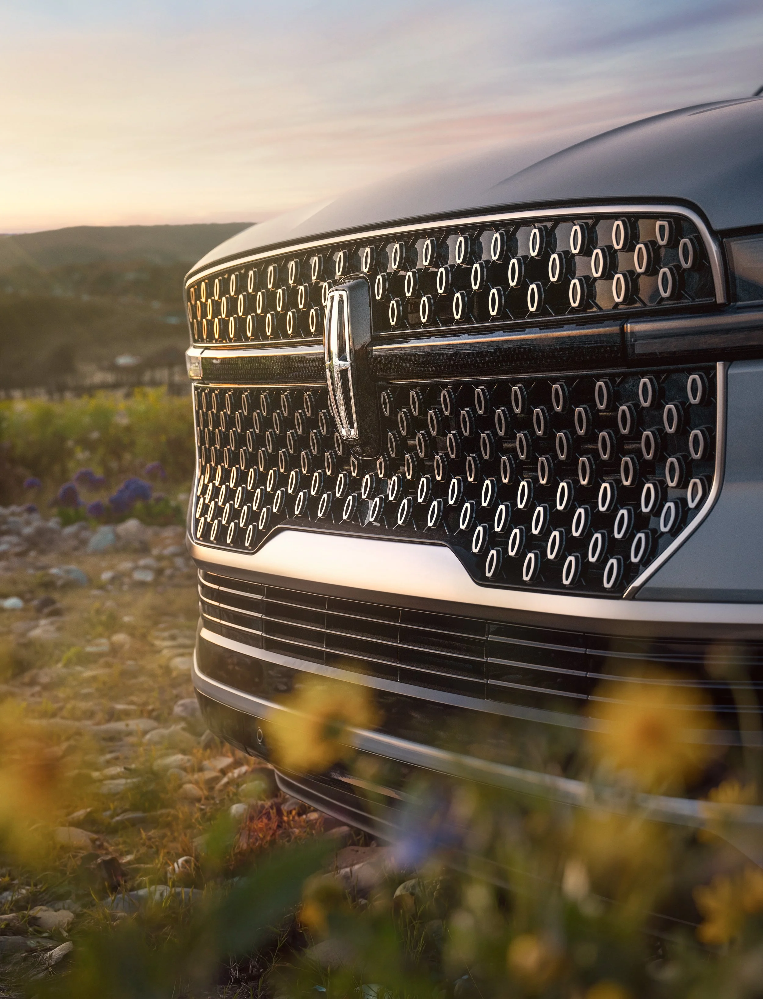 M06_LINCOLN_SUMMERSALES_GRILLE_951_sRGB_150dpi.jpg