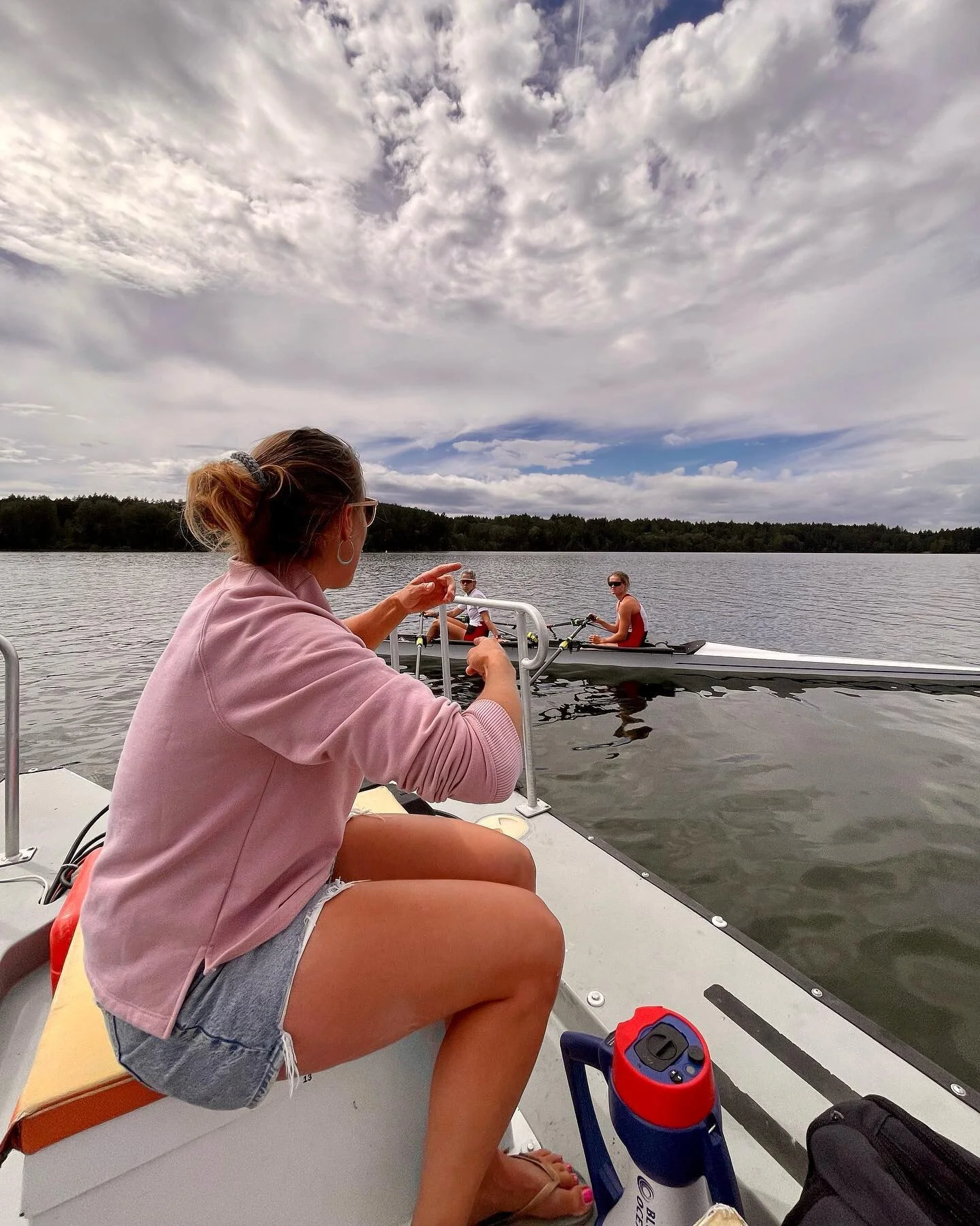 Soaking up every minute of opportunity in our last few weeks before Worlds 🌎 So great to learn from best 👸🏻🙏 @lindsayjenner 

#rowing #rowingcanada #LW2x #sculling #rudern #aviron #worldrowing #worldrowingchampionships